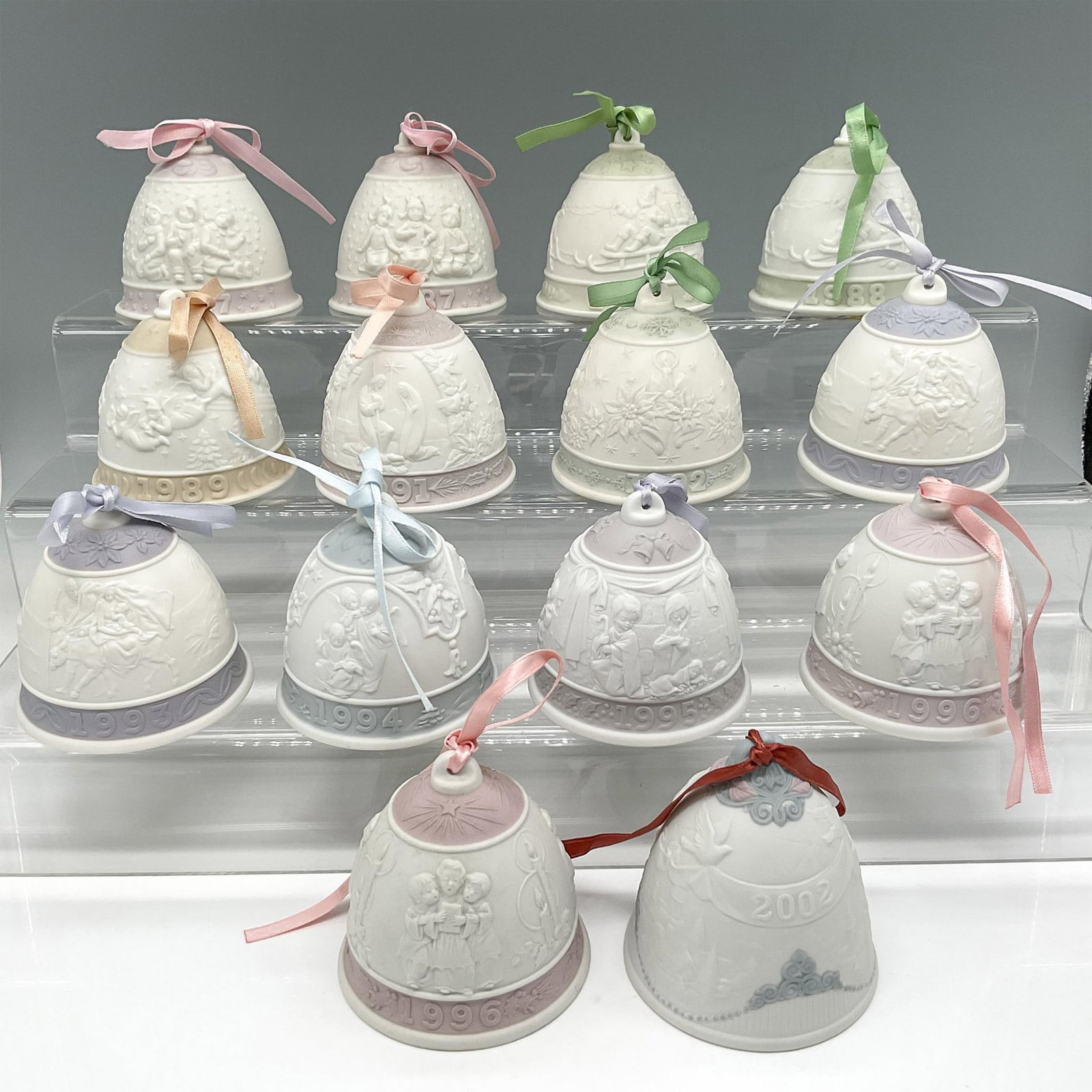 14pc Lladro Porcelain Annual Holiday Bell Ornaments (1 of 3)