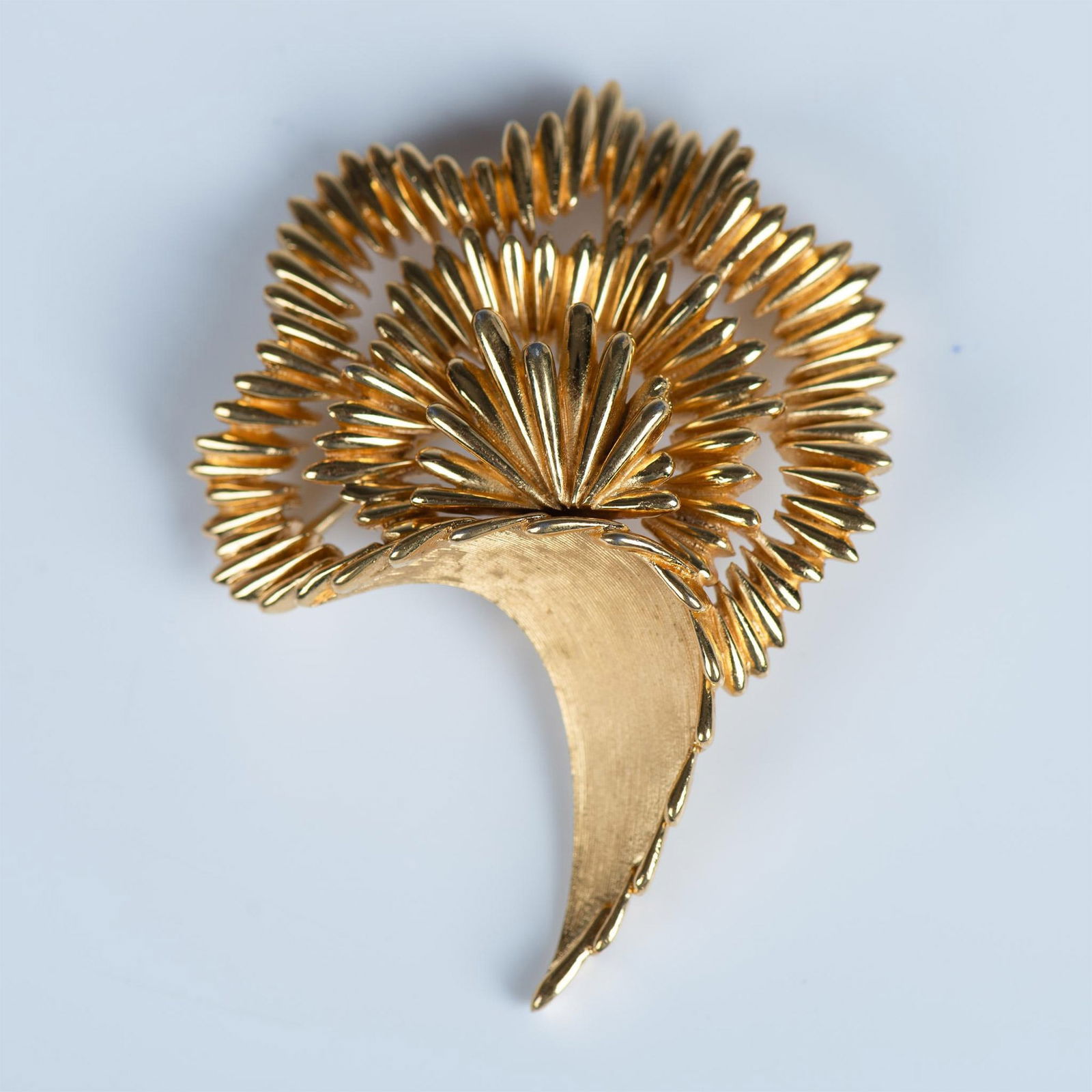 Retro Trifari Gold Metal Floral Brooch (1 of 3)