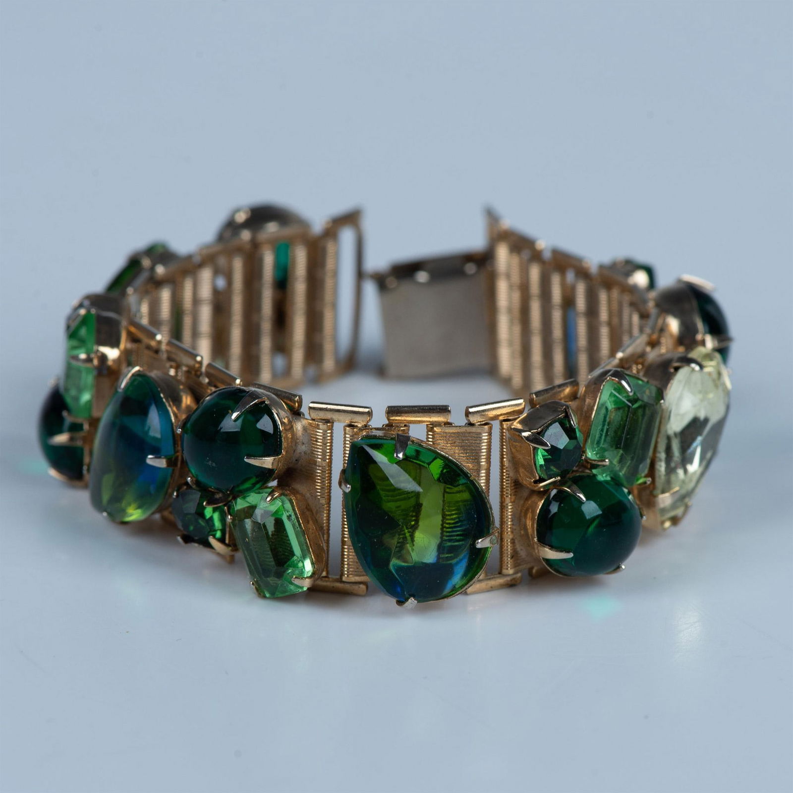 Pretty Goldtone Blue & Green Gemstone Bracelet (1 of 4)