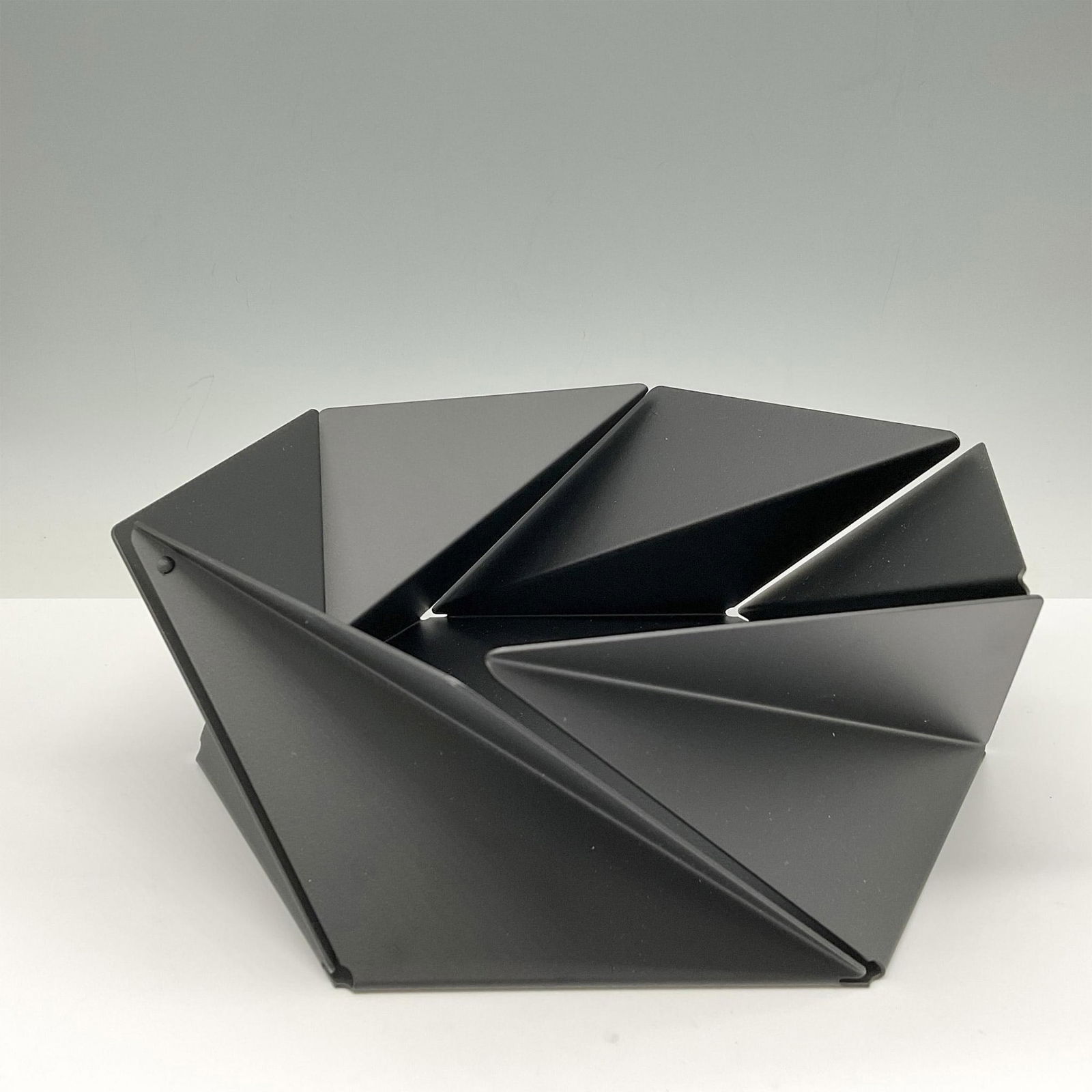 Alessi & Naoko Shintani Steel Basket (1 of 4)