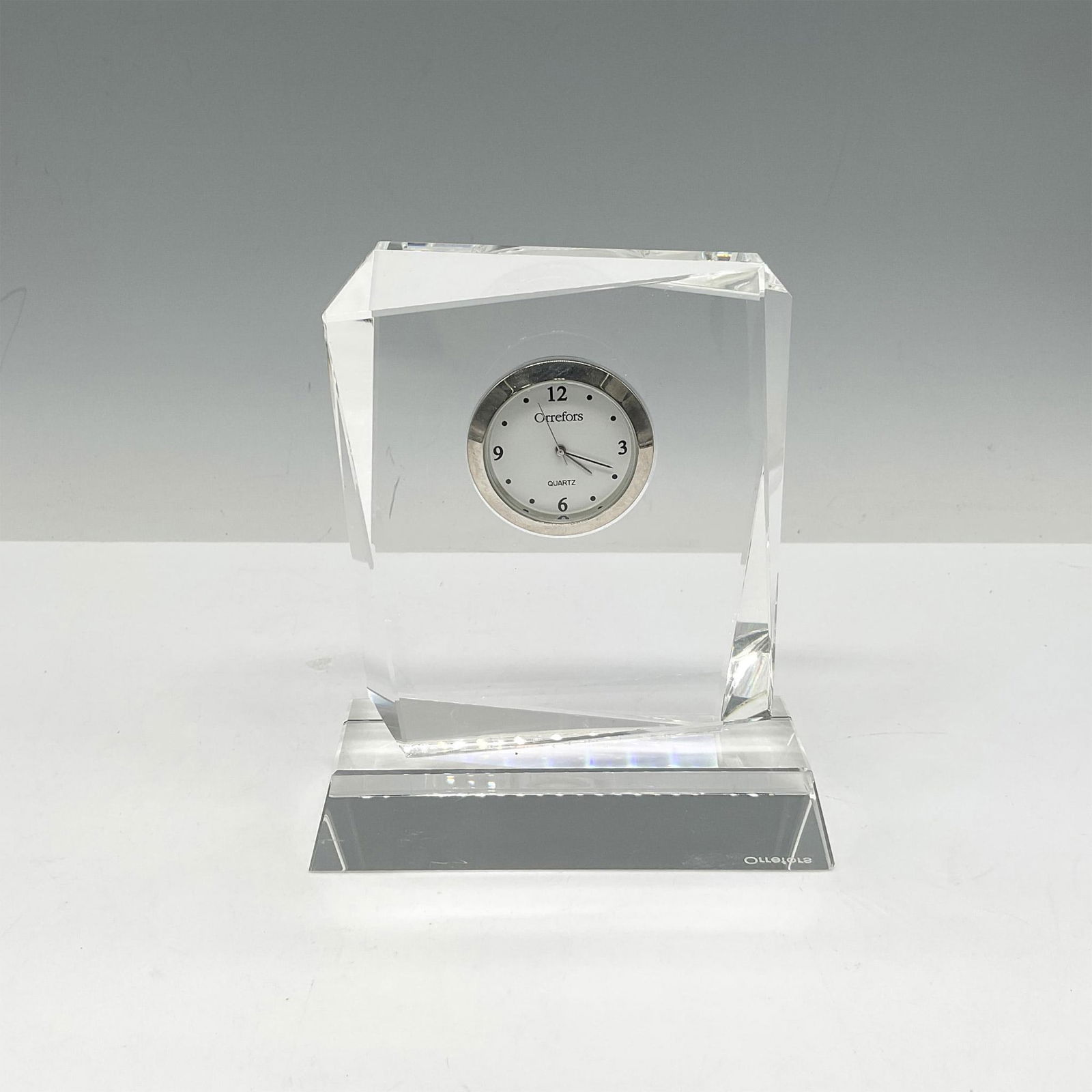 Orrefors Crystal Table-Desk Clock, Vision Series (1 of 5)