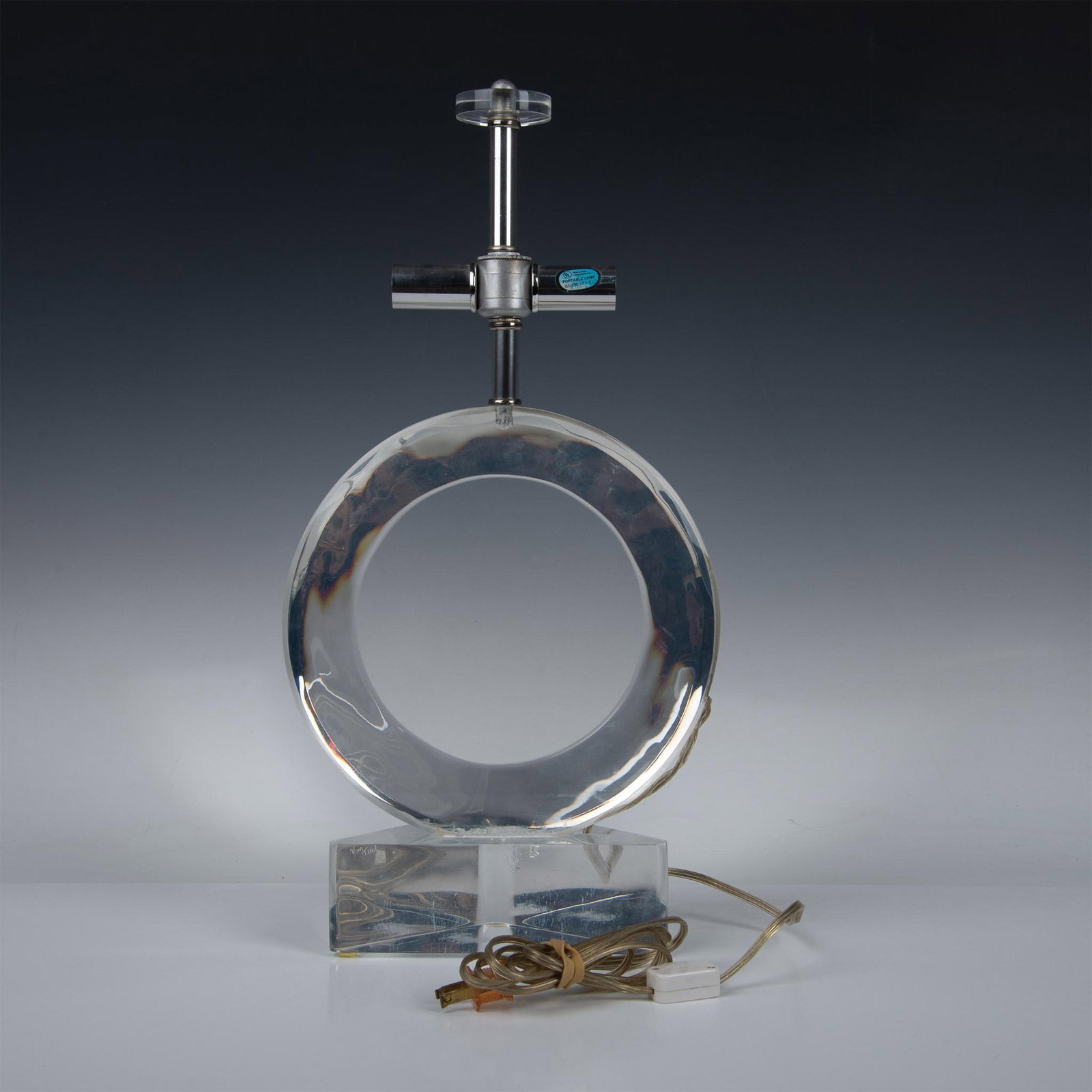 Vintage Van Teal Lucite Lamp (1 of 9)