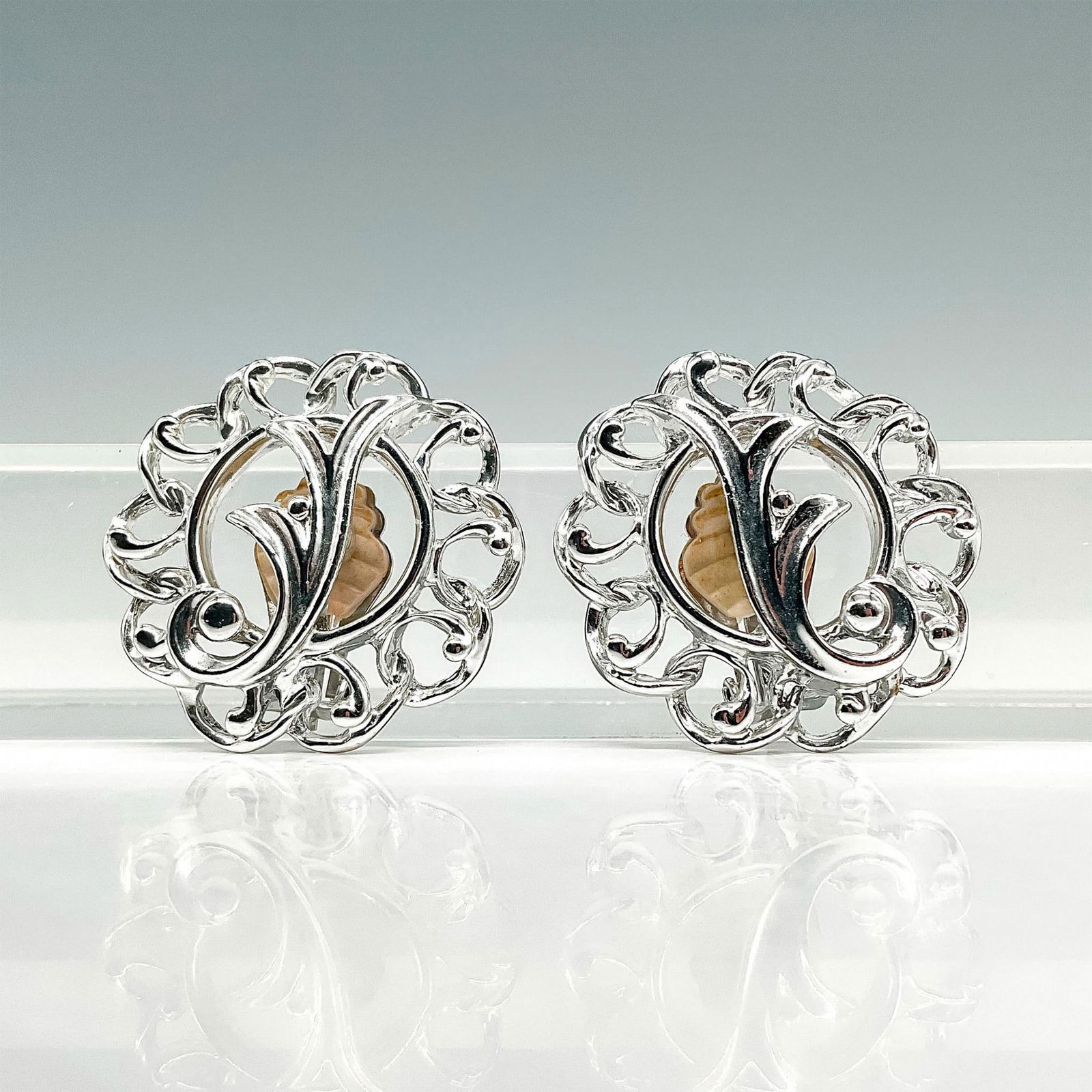 Vintage Sarah Coventry Costume Jewelry Earrings (1 of 2)