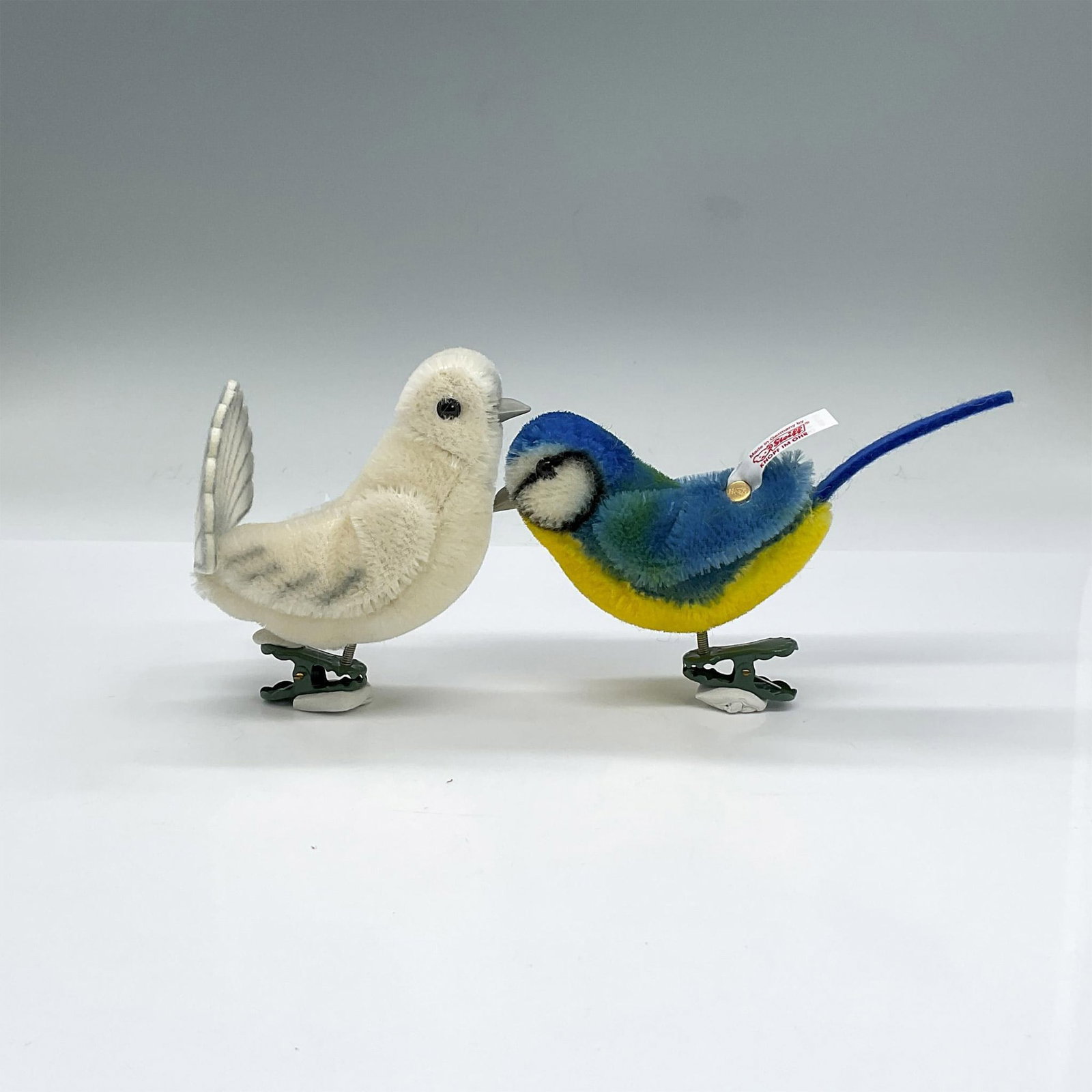 2pc Steiff Stuffed Bird Ornaments, Dove and Blaumeise (1 of 4)