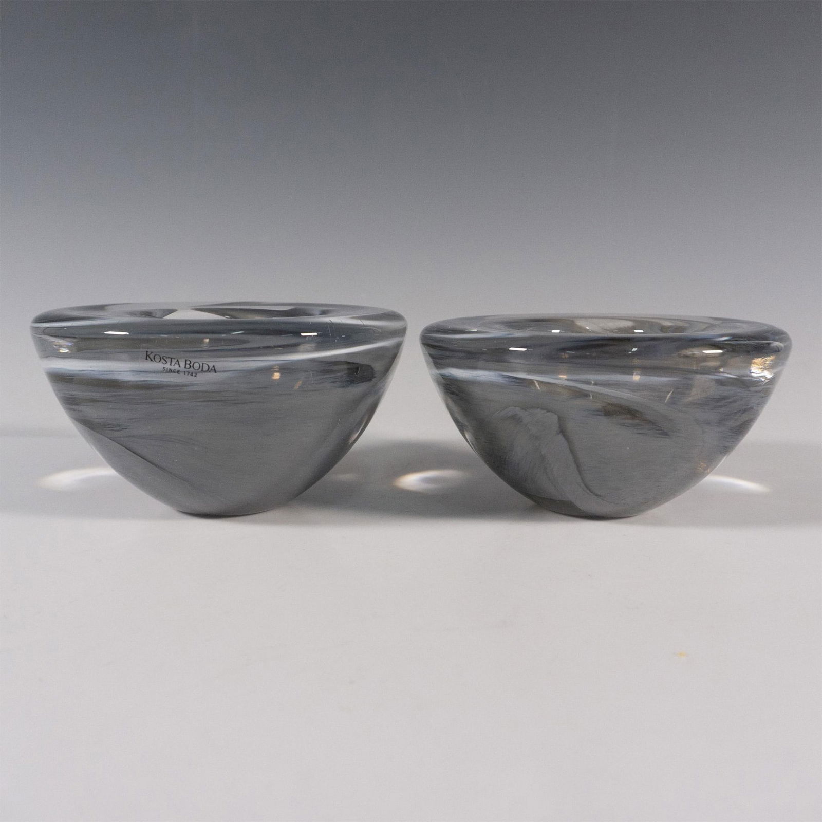 Pair of Kosta Boda by Anna Ehrner Candle Holders, Atoll (1 of 4)