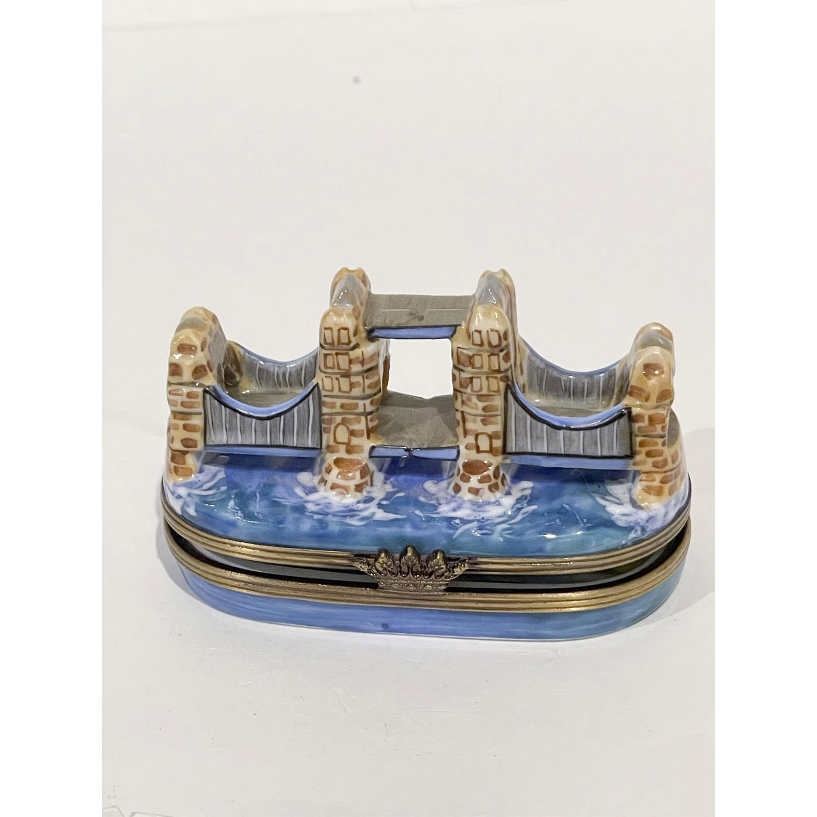 Rare Limoges Keepsake Box, London Tower Bridge GR Initialed (1 of 4)