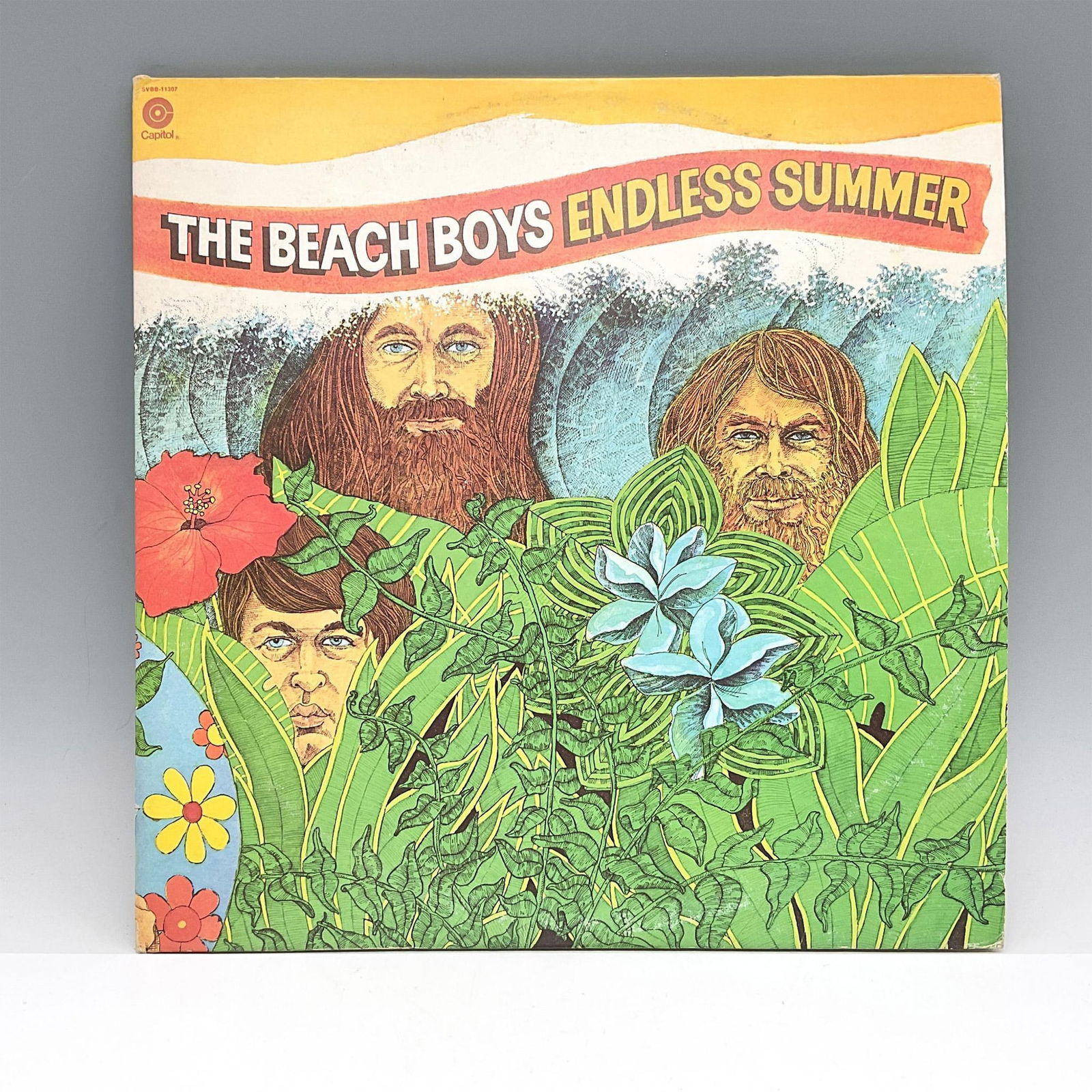 Vintage The Beach Boys Endless Summer Double Vinyl LP: First album after a 7-year break from recording this album was eagerly received and reached number 1 on billboard charts. It also gained notoriety after it was included in the soundtrack for American
