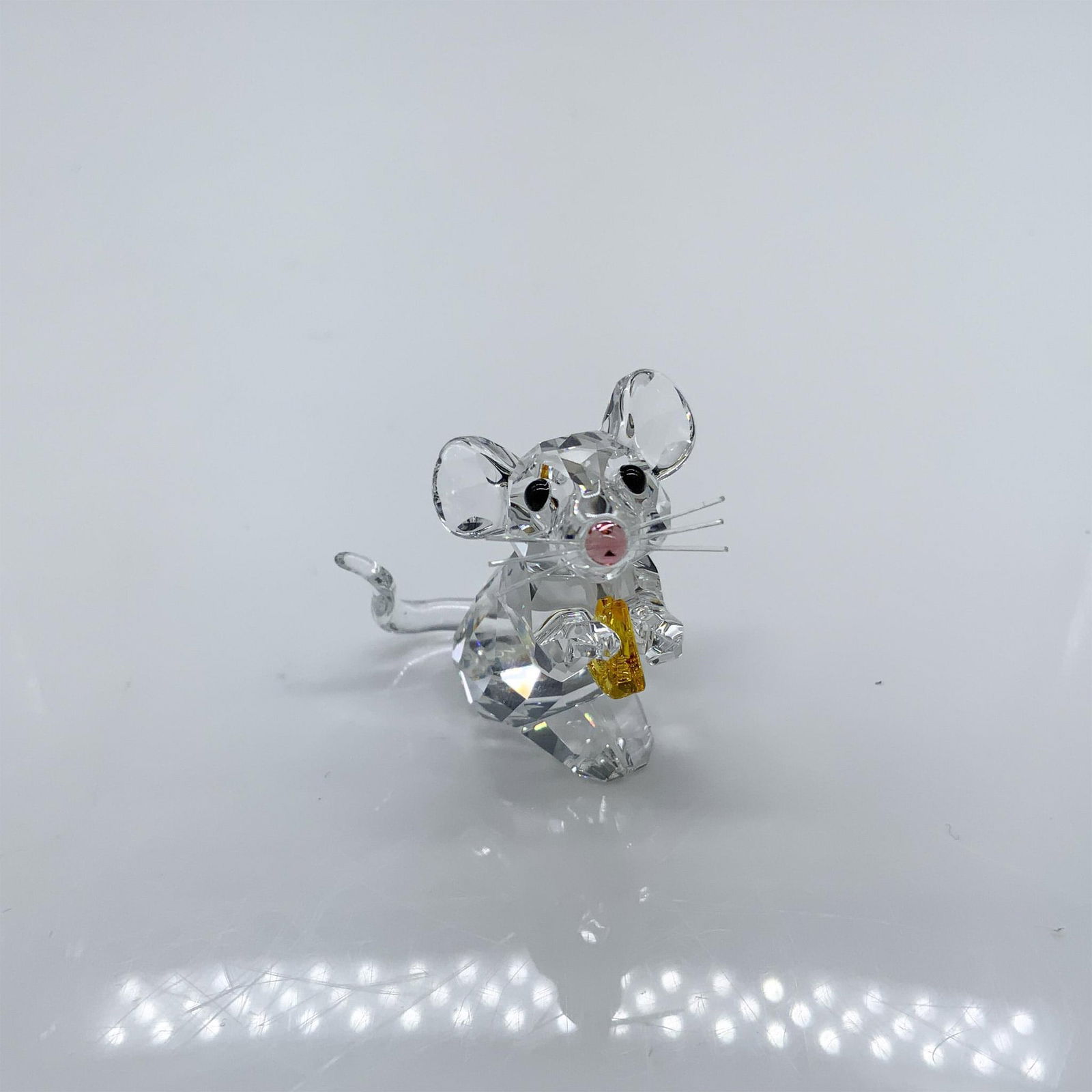Swarovski Crystal Figurine, Mouse With Cheese 5004691 (1 of 5)