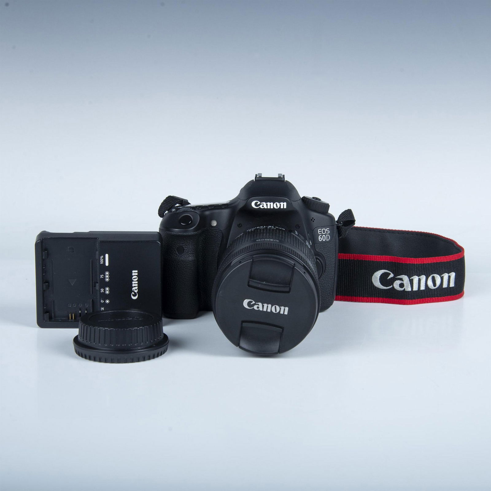 Canon EOS 60D 18MP DSLR Camera with 18-135mm Lens (1 of 8)