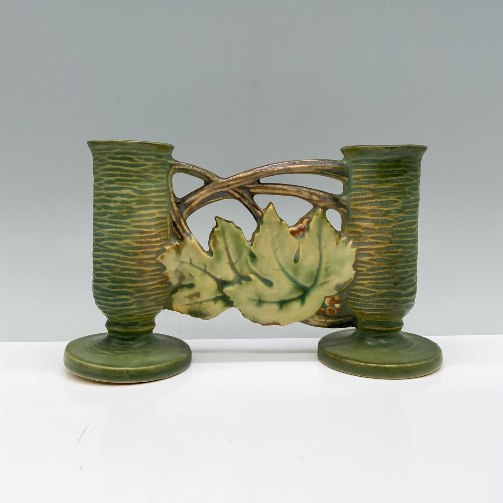 Roseville Double Bud Pottery Vase, Bushberry (1 of 3)