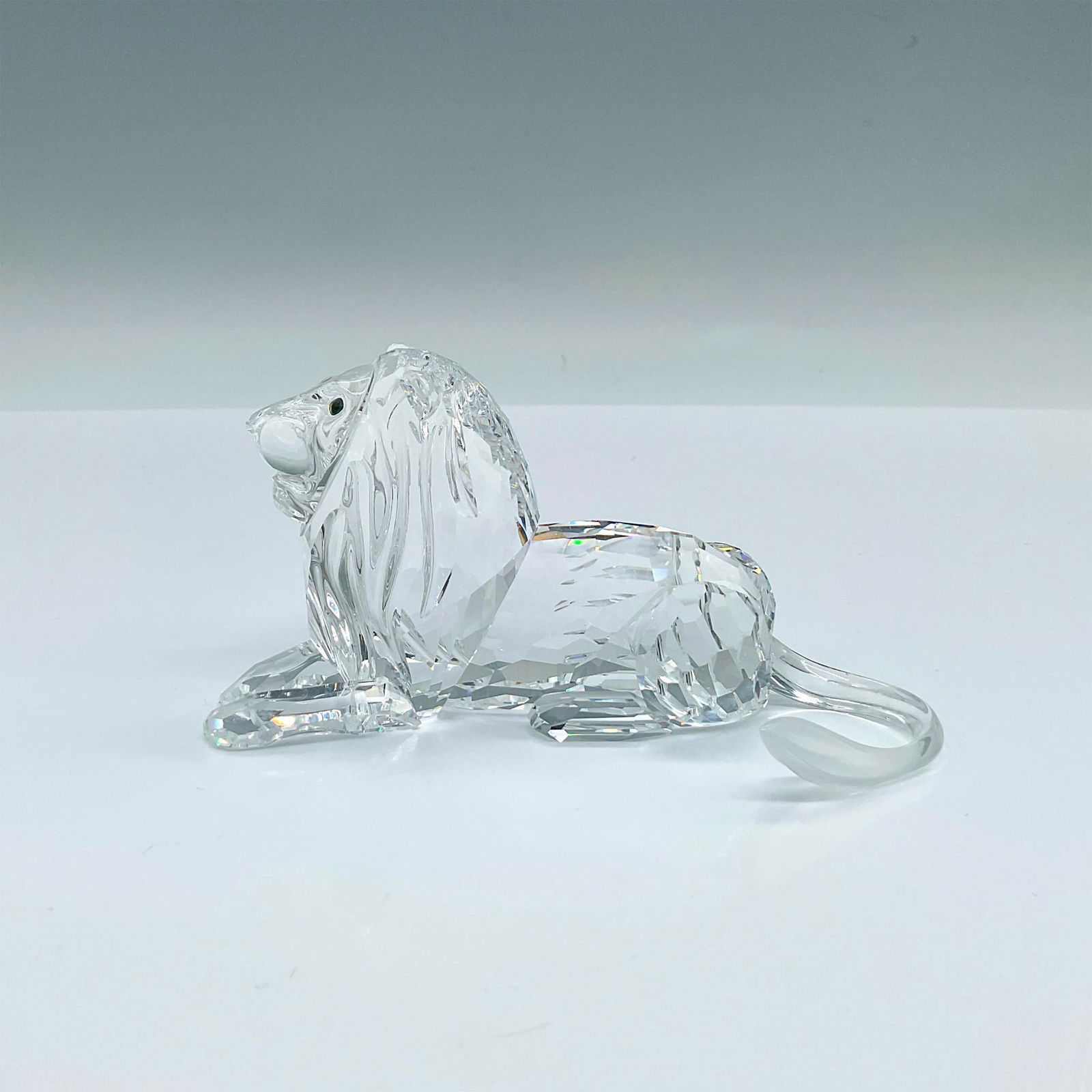 Swarovski Crystal 1995 SCS Member Figurine, Lion (1 of 3)