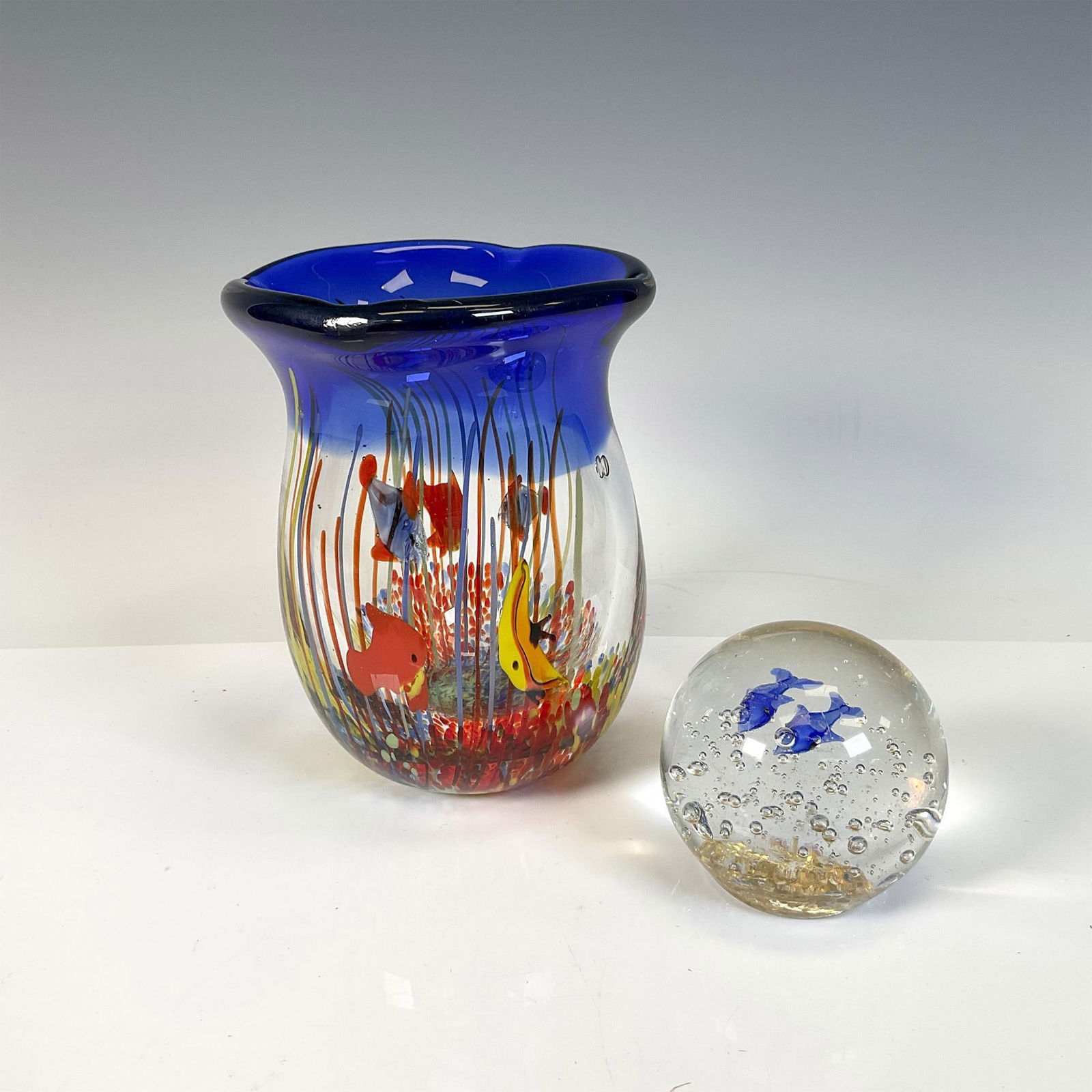 2pc Murano Styled Art Glass Aquarium Vase + Paperweight (1 of 3)