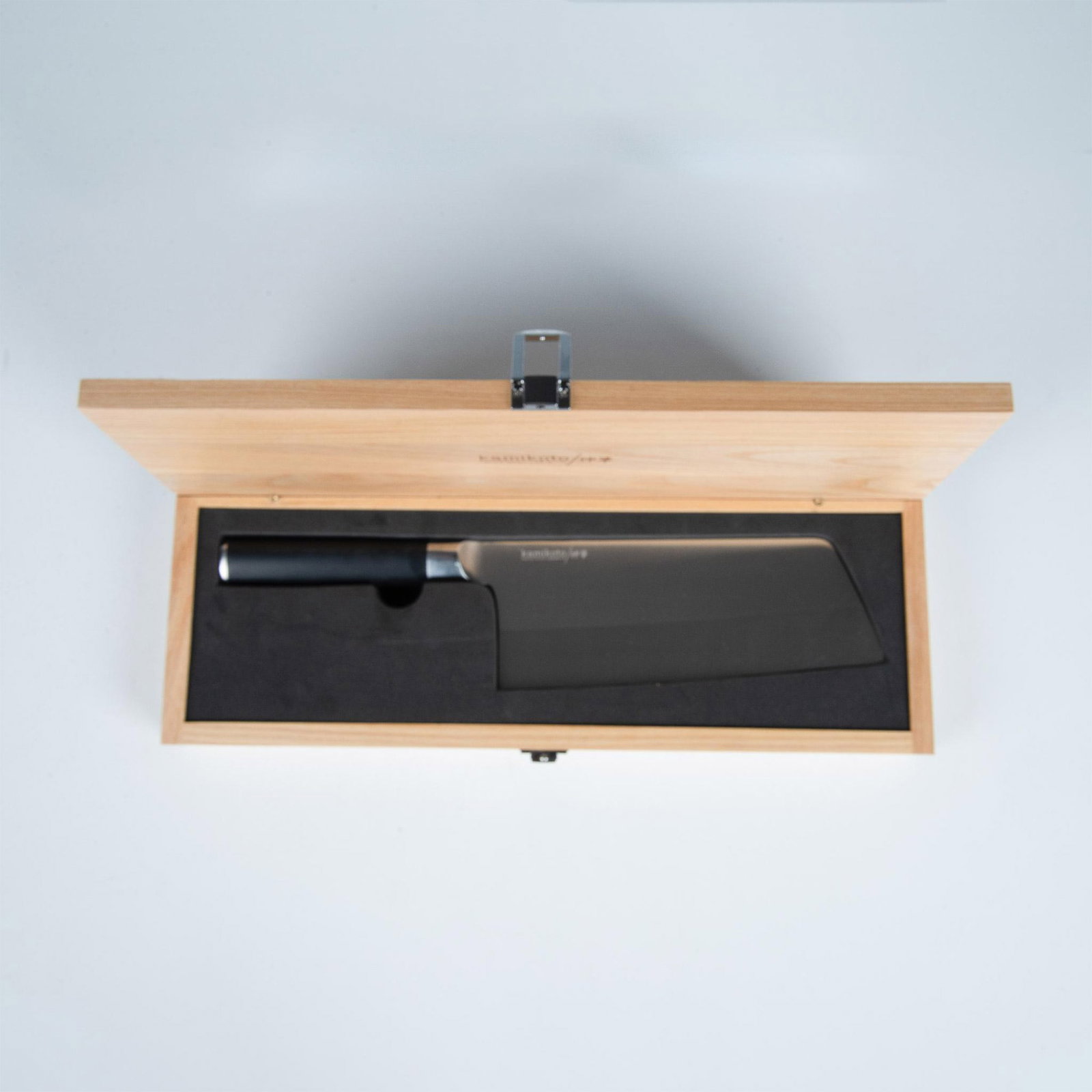Kamikoto Chuka Bocho Cleaver: 7.5-inch Japanese Ibaraki steel blade used for slicing, chopping, mincing and crushing. High quality steel and hand made using traditional methods of Japanese knifemaking. Certificate of Authenticity 