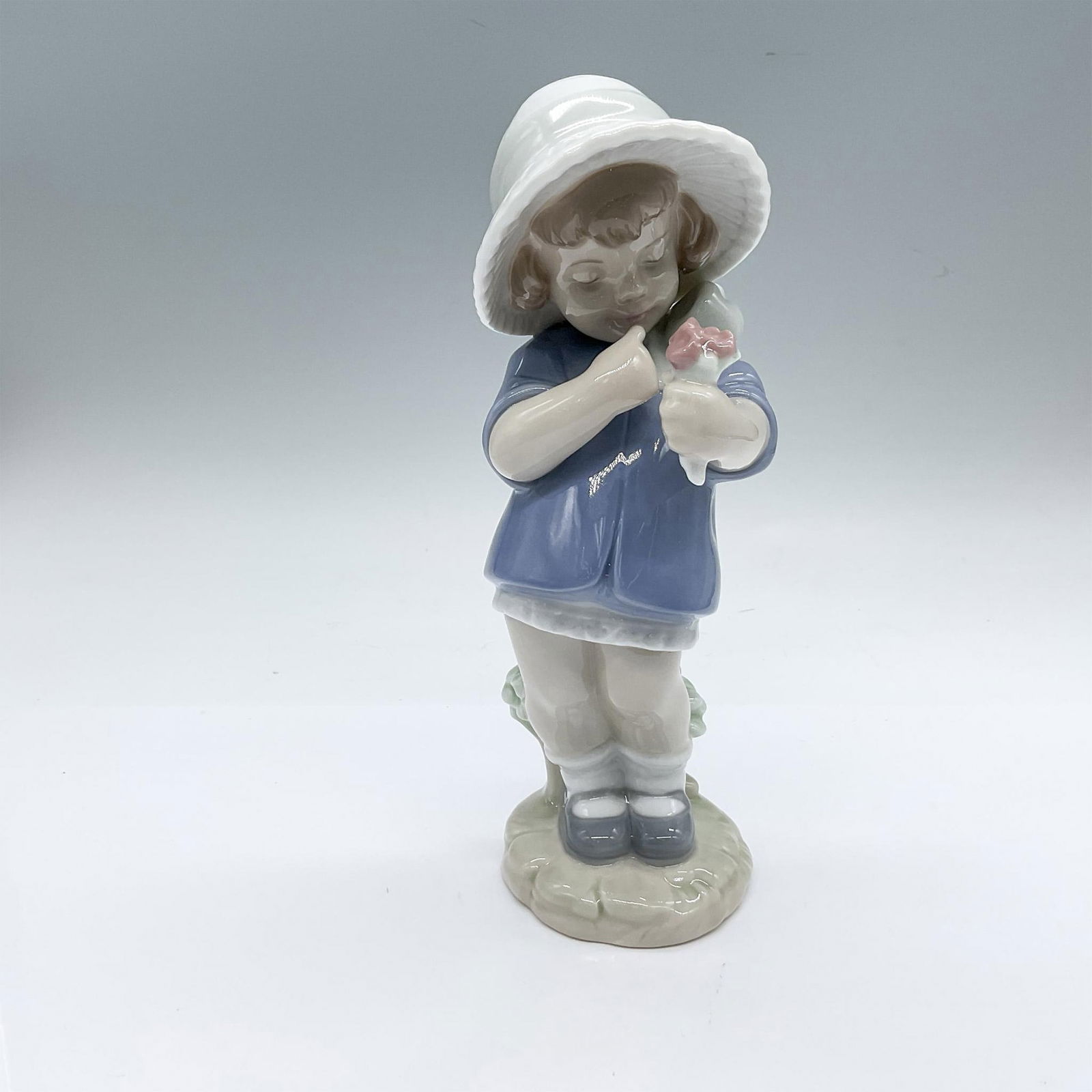 Nao by Lladro Porcelain Figurine, One For Me, One For You (1 of 4)