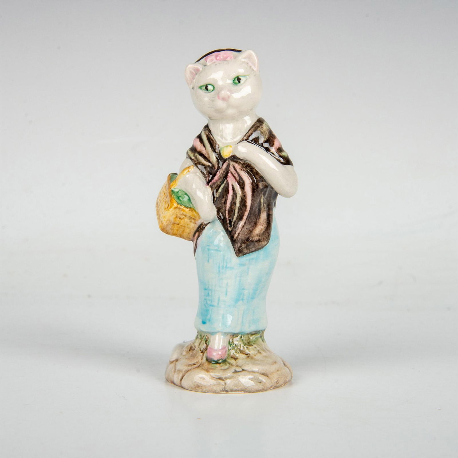 Beswick Beatrix Potter Figurine, Susan (1 of 5)