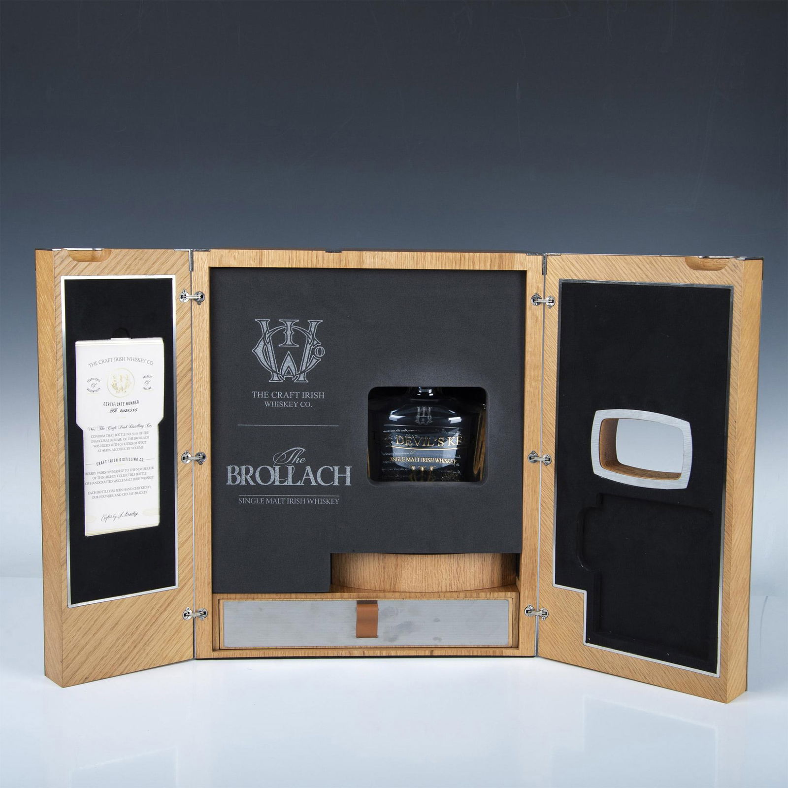 The Craft Irish Whiskey, The Brollach Decanter and Case (1 of 13)