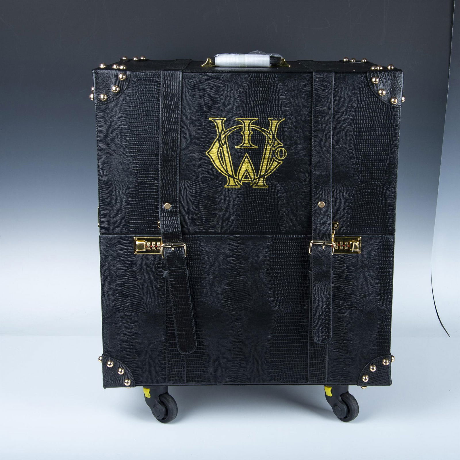 The Craft Irish Whiskey Co. Trunk (1 of 4)