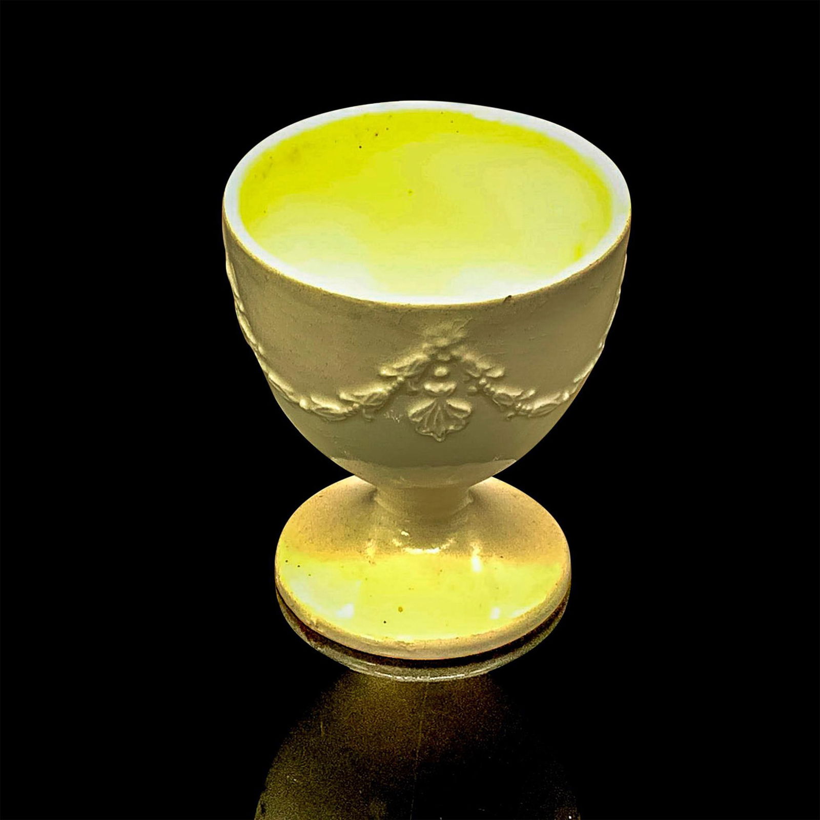 Ceramic Footed Egg Cup (1 of 3)