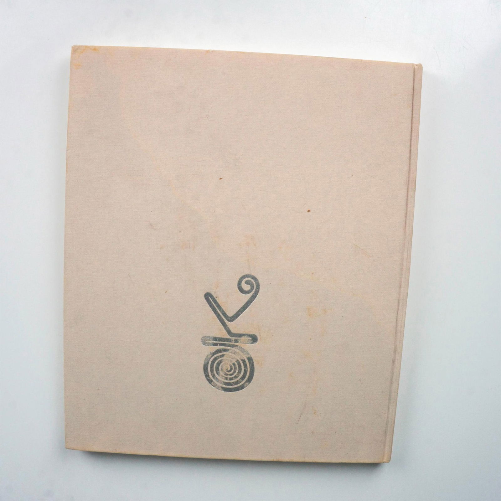 Georgia O'Keeffe: One Hundred Flowers, Book (1 of 4)