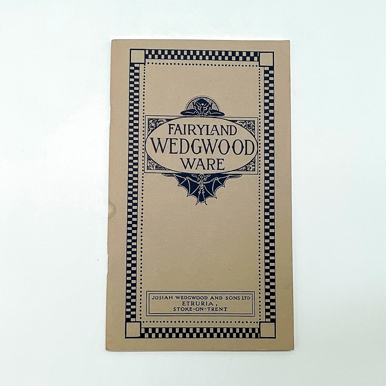 Fairyland Wedgwood Ware: Some Glimpse of Fairyland Book: Paperback reprint for the members of the Buten Museum, with description of Fairyland Lustre and woodcut illustrations. 48 pages. This item has no reserve. Issued: 1972 Manufacturer: Buten Museum of We