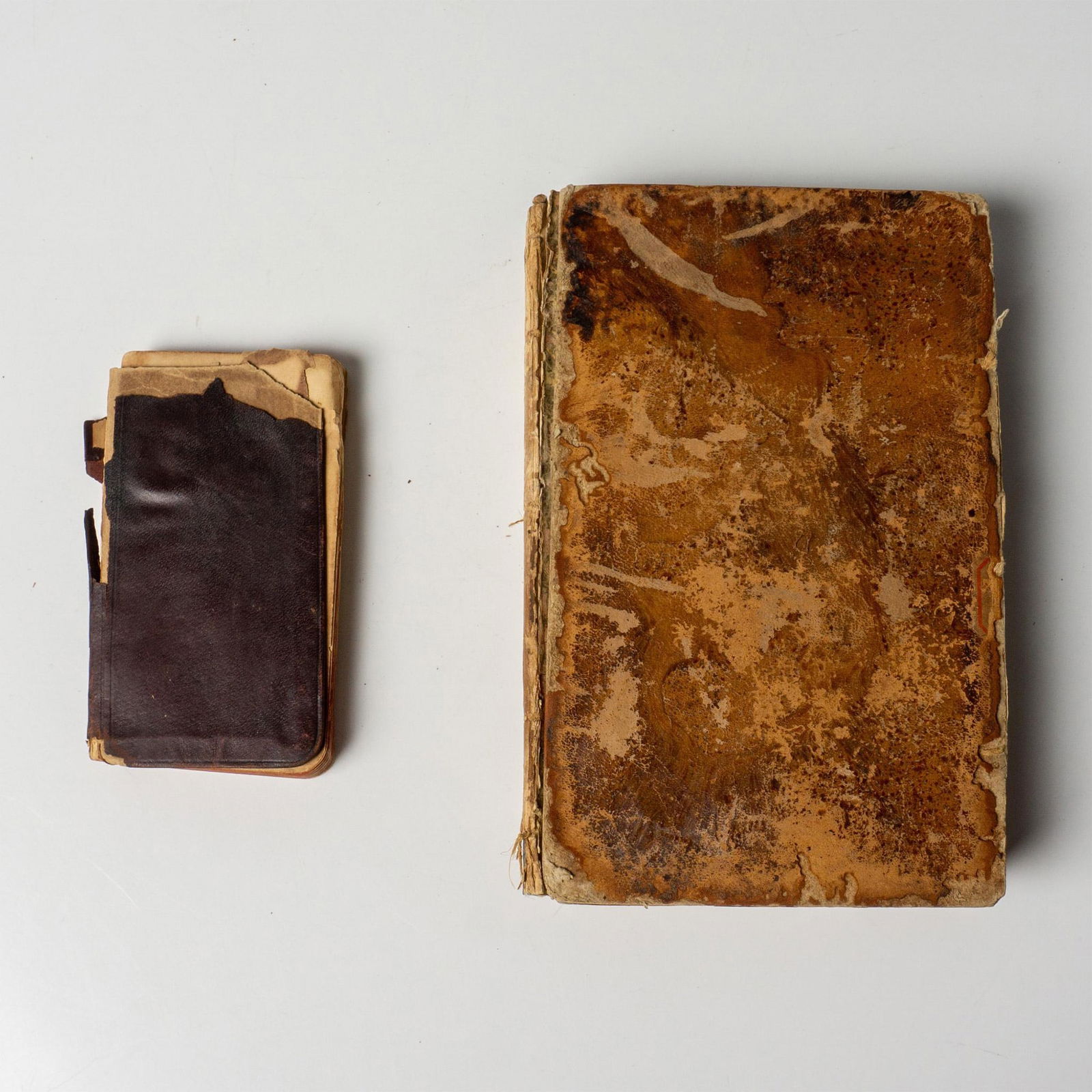 Two Antique books Latin Recitaniones & Pocket Dictionary (1 of 3)