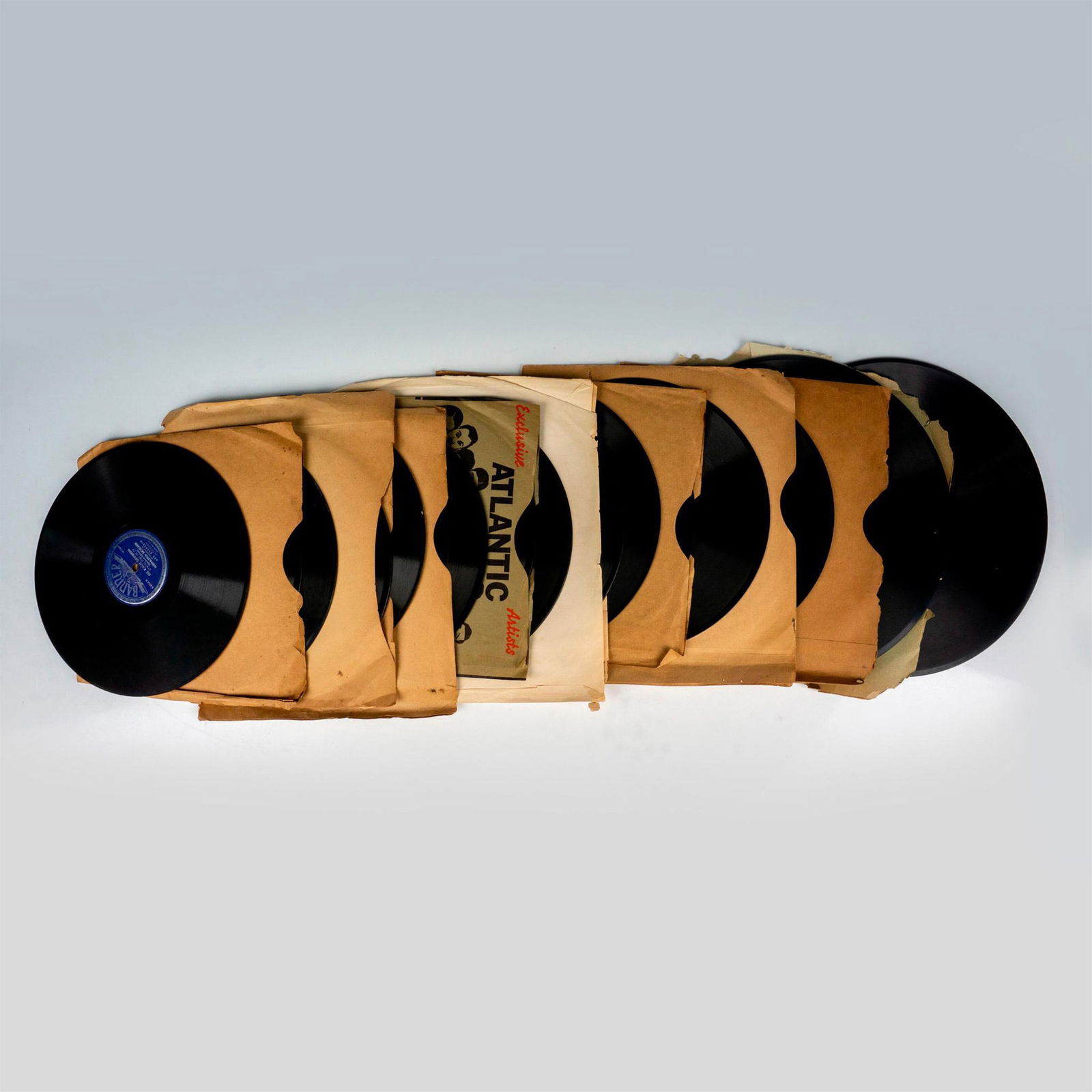 18 Antique Jewish Folk Songs Vinyl Records (1 of 4)