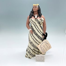 Julene Mechler Hawaiian Figurine + Plaque, Queen Kaahumanu