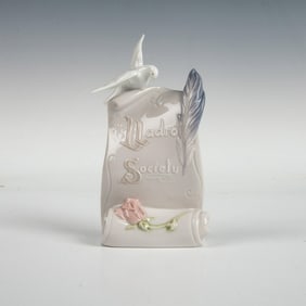 Art Brings Us Together 1007677 - Lladro Porcelain Figurine