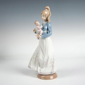 Modern Mother 1005873 - Lladro Porcelain Figurine