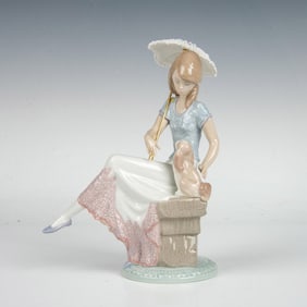 Picture Perfect 1007612 - Lladro Porcelain Figurine