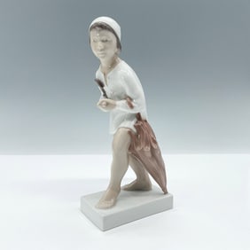 Bing and Grondahl Figurine, The Sandman 2055