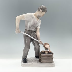 Bing and Grondahl Figurine, Ironfounder 2335