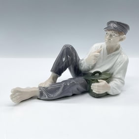 Royal Copenhagen Figurine, Shephard Boy Eating Lunch 865