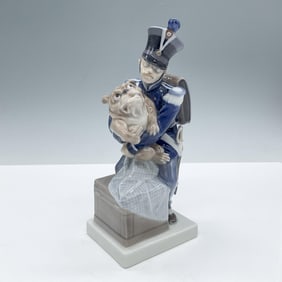 Royal Copenhagen Figurine, The Soldier and The Dog 1156
