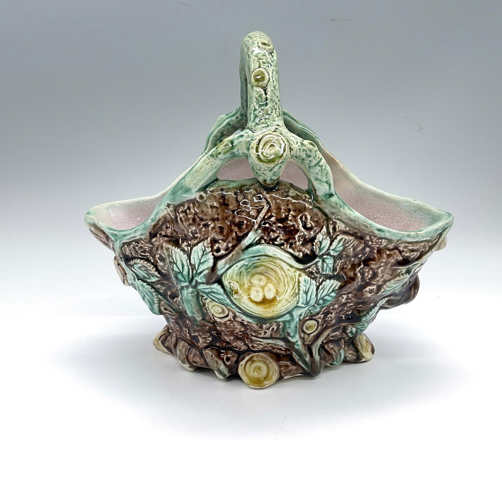 Etruscan Majolica Pottery Basket Vase (1 of 3)