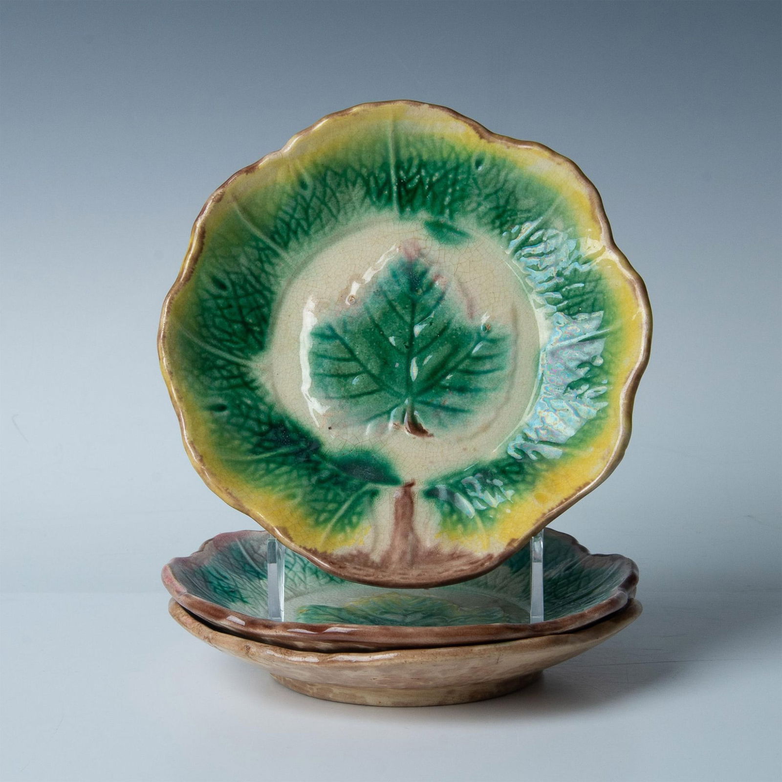 3pc Antique Majolica Pottery Leaf Bread and Butter Plates (1 of 4)