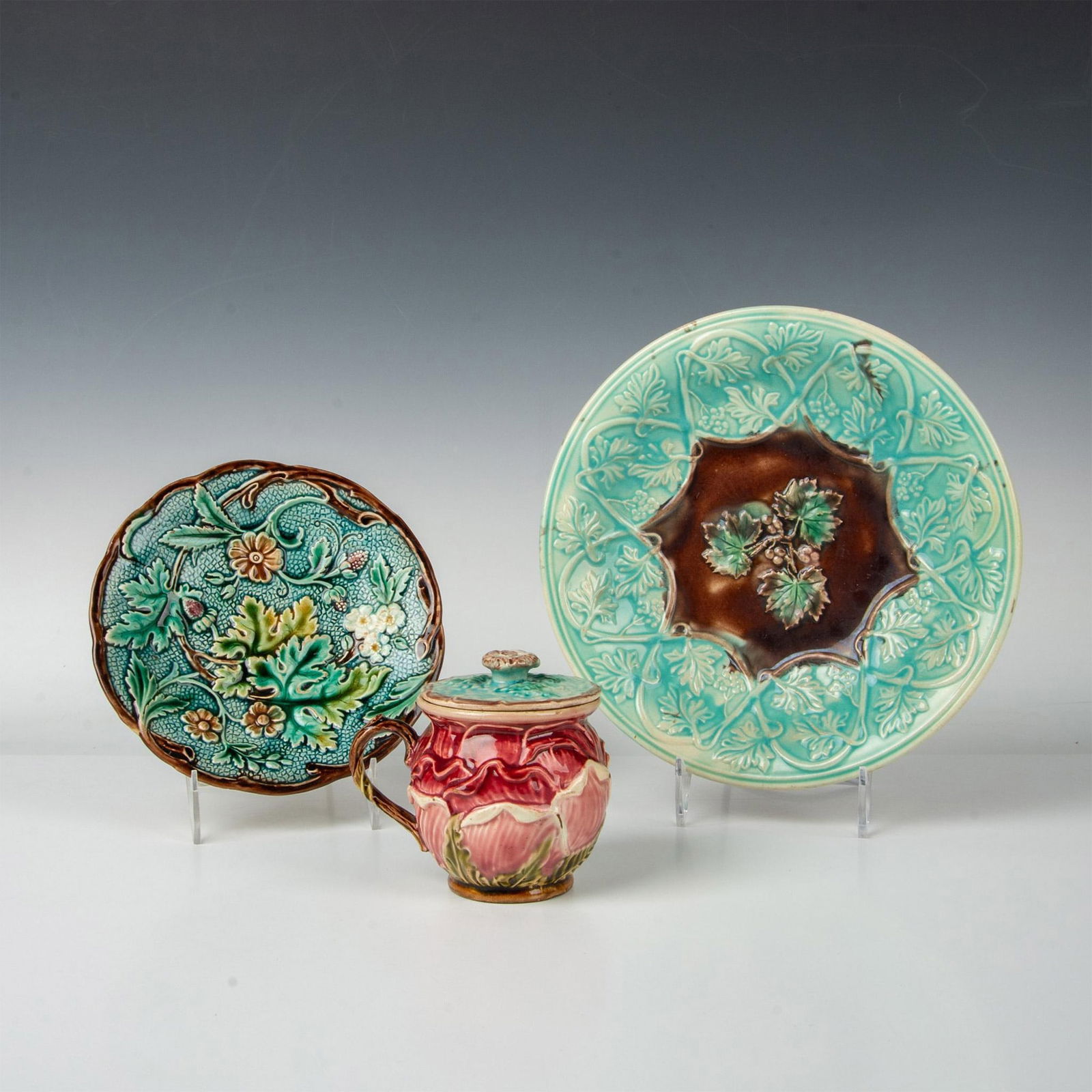 3pc Majolica Pottery Teal Foliage Bowls and Mug (1 of 4)