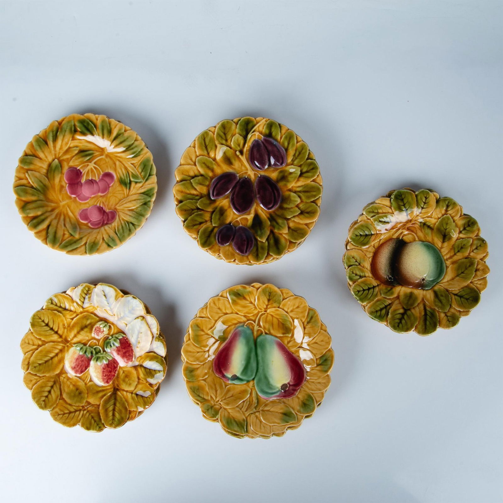12pc Sarreguemines French Majolica Fruit Plates (1 of 4)