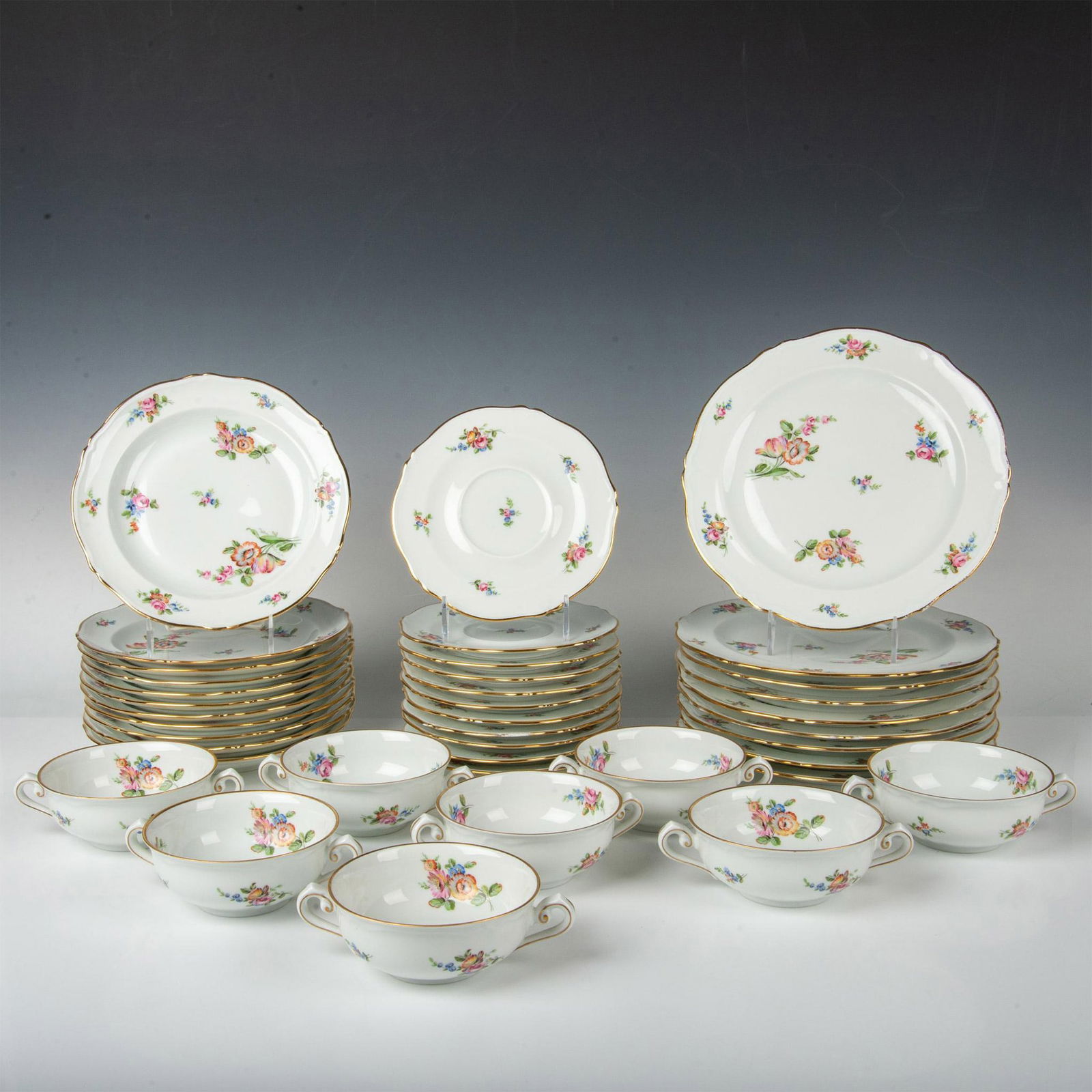 George Boyer Limoges Porcelain Dinner Service, 87