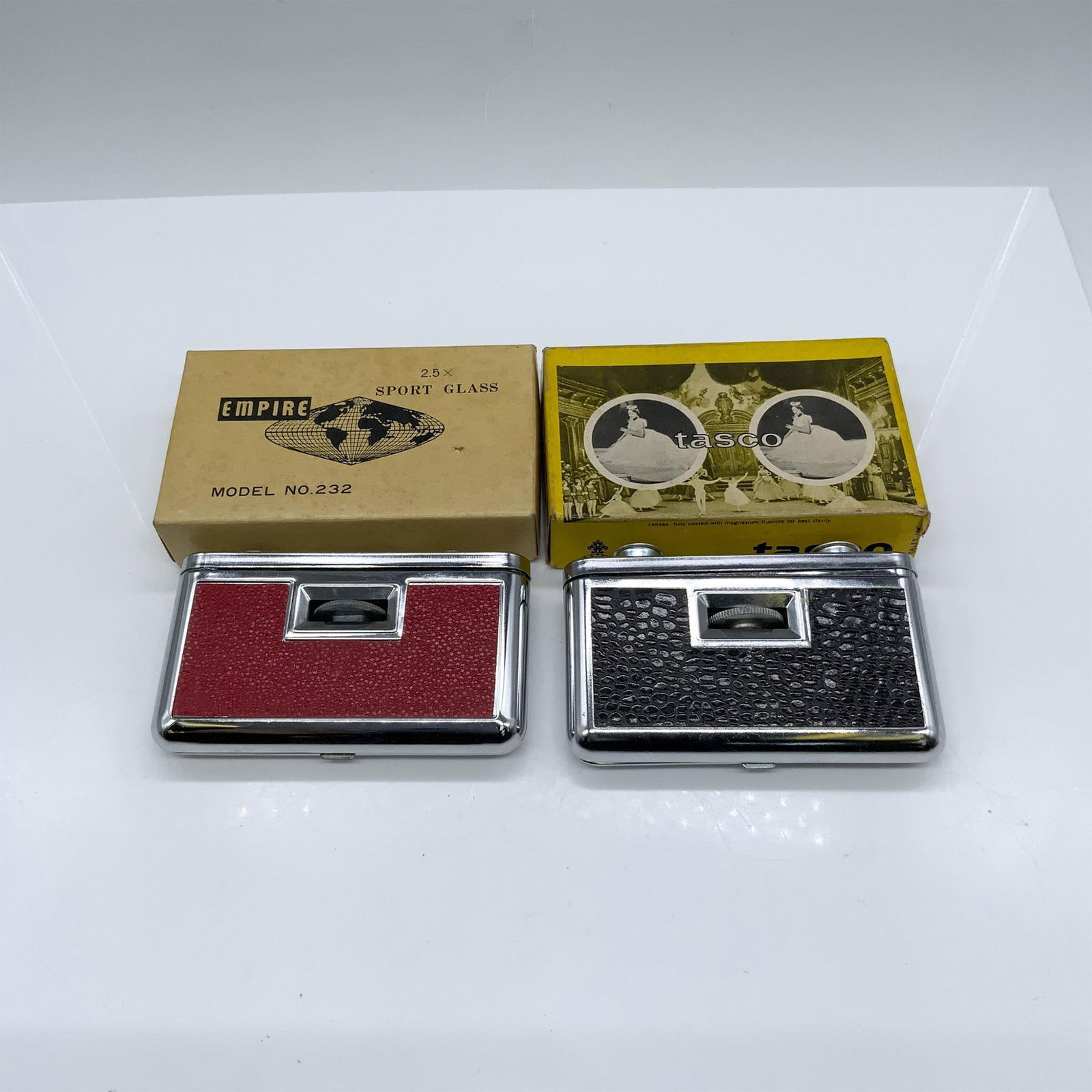 2 Pairs of Vintage Collapsible Opera and Sport Glasses (1 of 3)