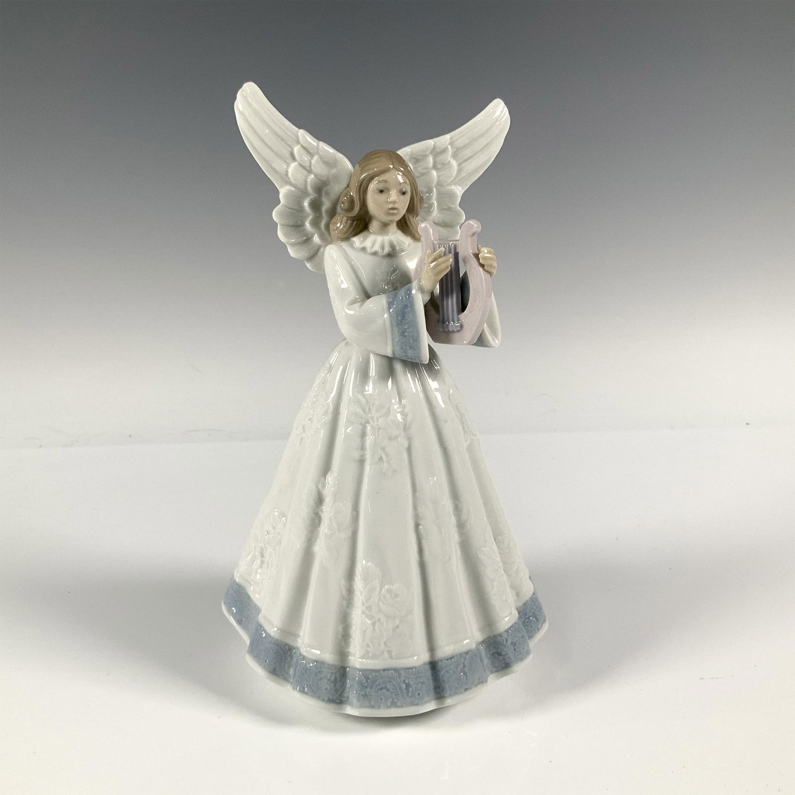 Heavenly Harpist 1005830 - Lladro Porcelain Figurine (1 of 3)