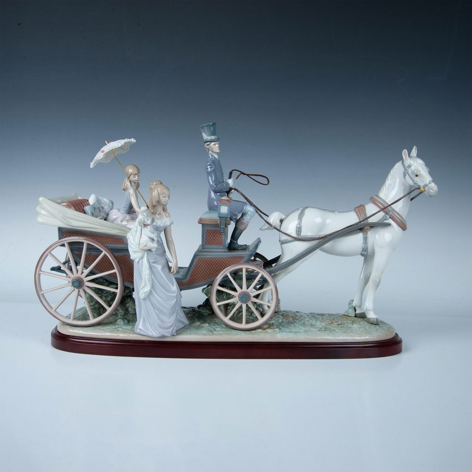 The Landau Carriage 1001521 - Lladro Porcelain Figural (1 of 6)