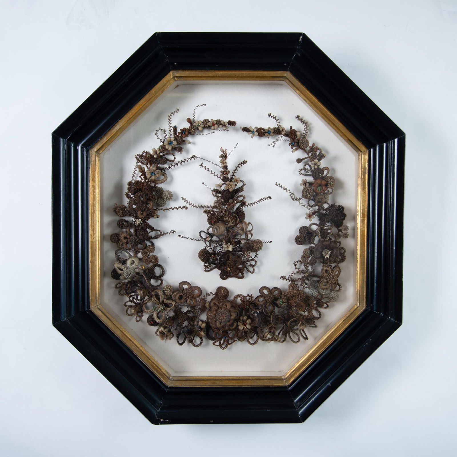Victorian Mourning Woven Hair Wreath in Shadowbox (1 of 3)