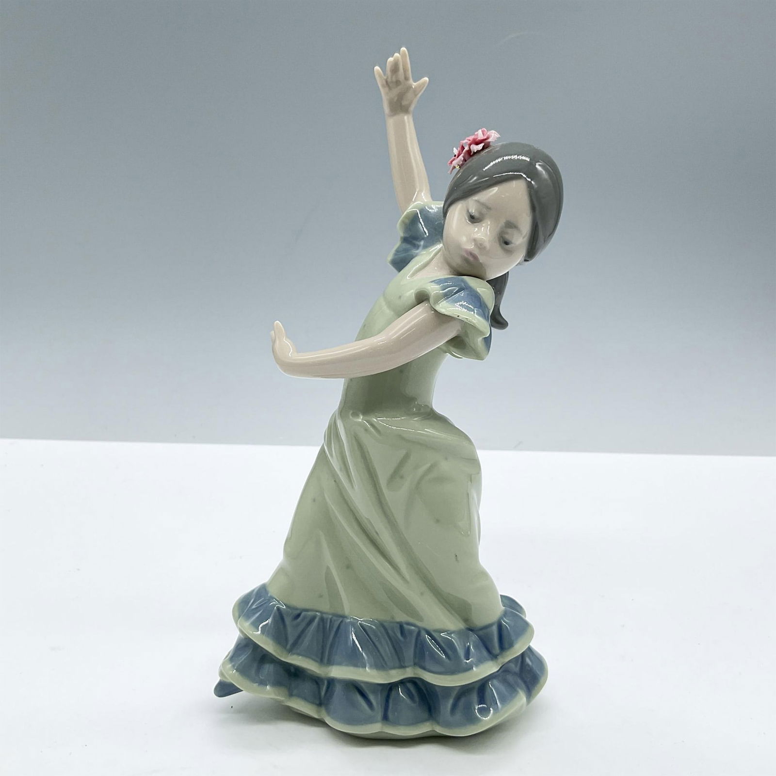 Flamenco Lolita 1005192 - Lladro Porcelain Figurine (1 of 3)