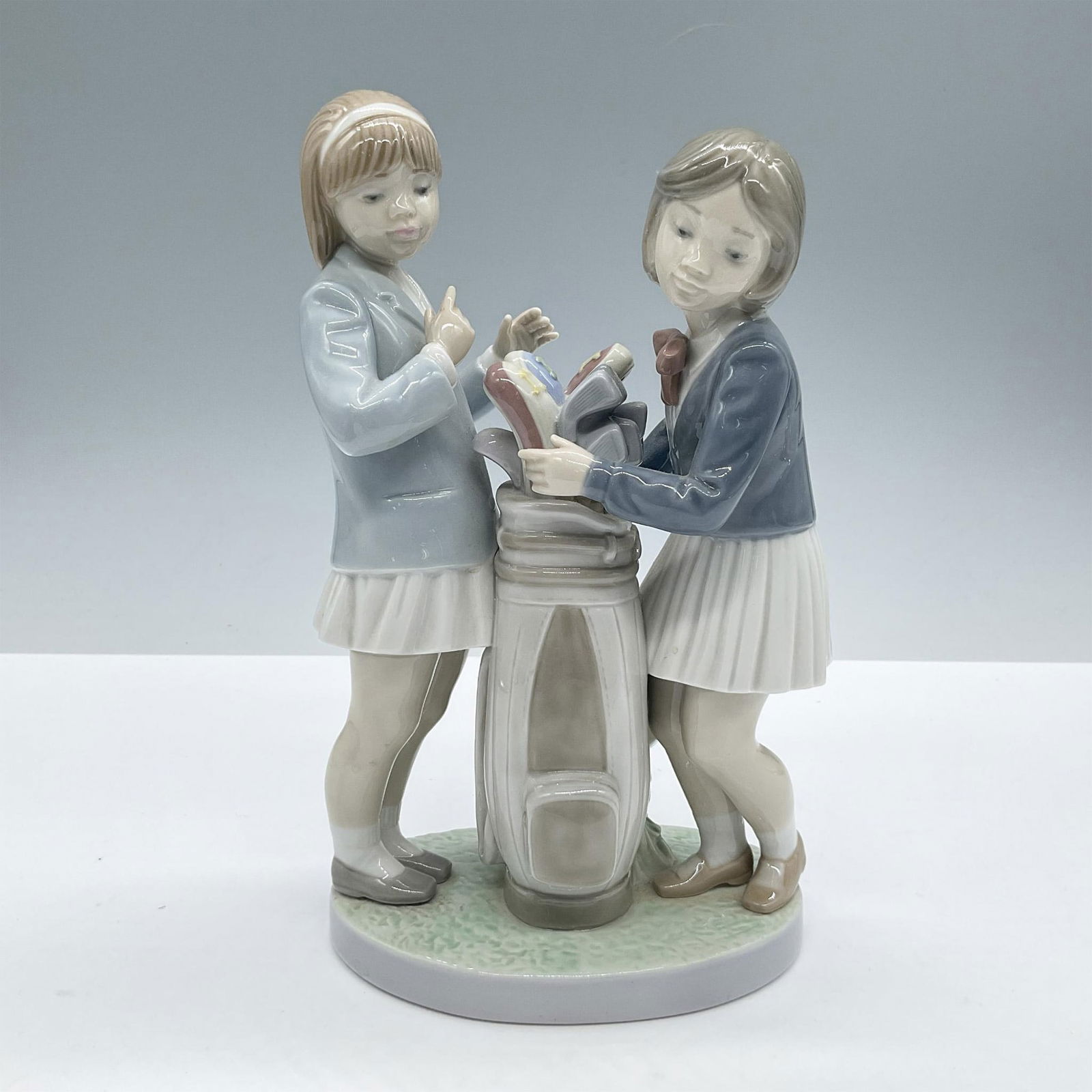 Tee Time 1005675 - Lladro Porcelain Figurine (1 of 4)