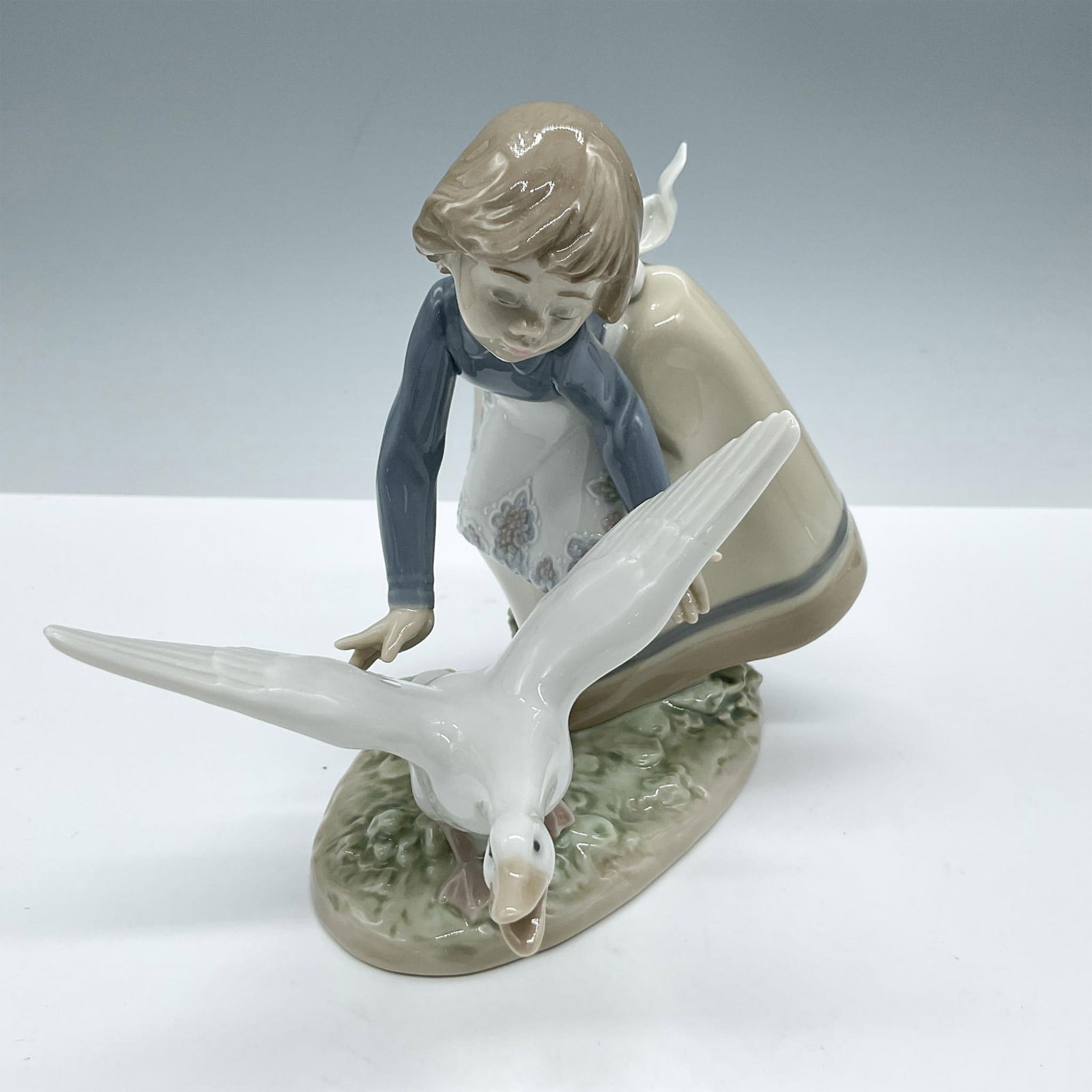Wild Goose Chase 1005553 - Lladro Porcelain Figurine (1 of 3)