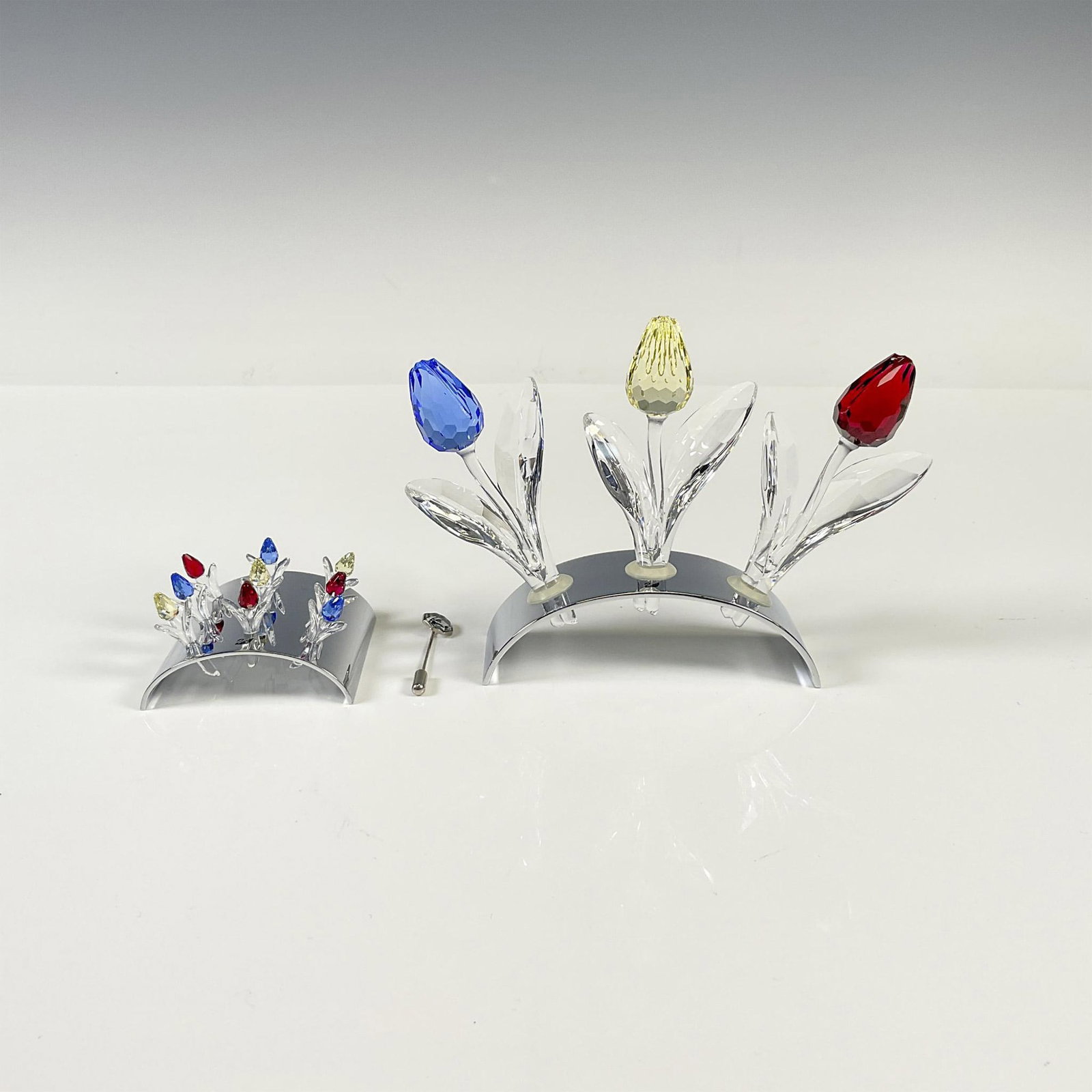 2pc Swarovski CS Crystal Renewal Gift, Tulips (1 of 3)
