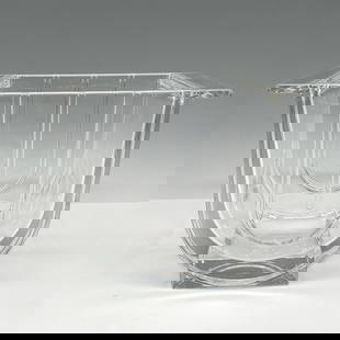 Arnolfo di Cambio by Laura Griziotti Crystal Ice Bucket: Art Deco styled crystal with U shaped raised design with clear crystal handles and base. Arnolfo di Cambio acid mark. Artist: Laura Griziotti Issued: 20th century Dimensions: 7.25"L x 4.5"W x 6.25"H M