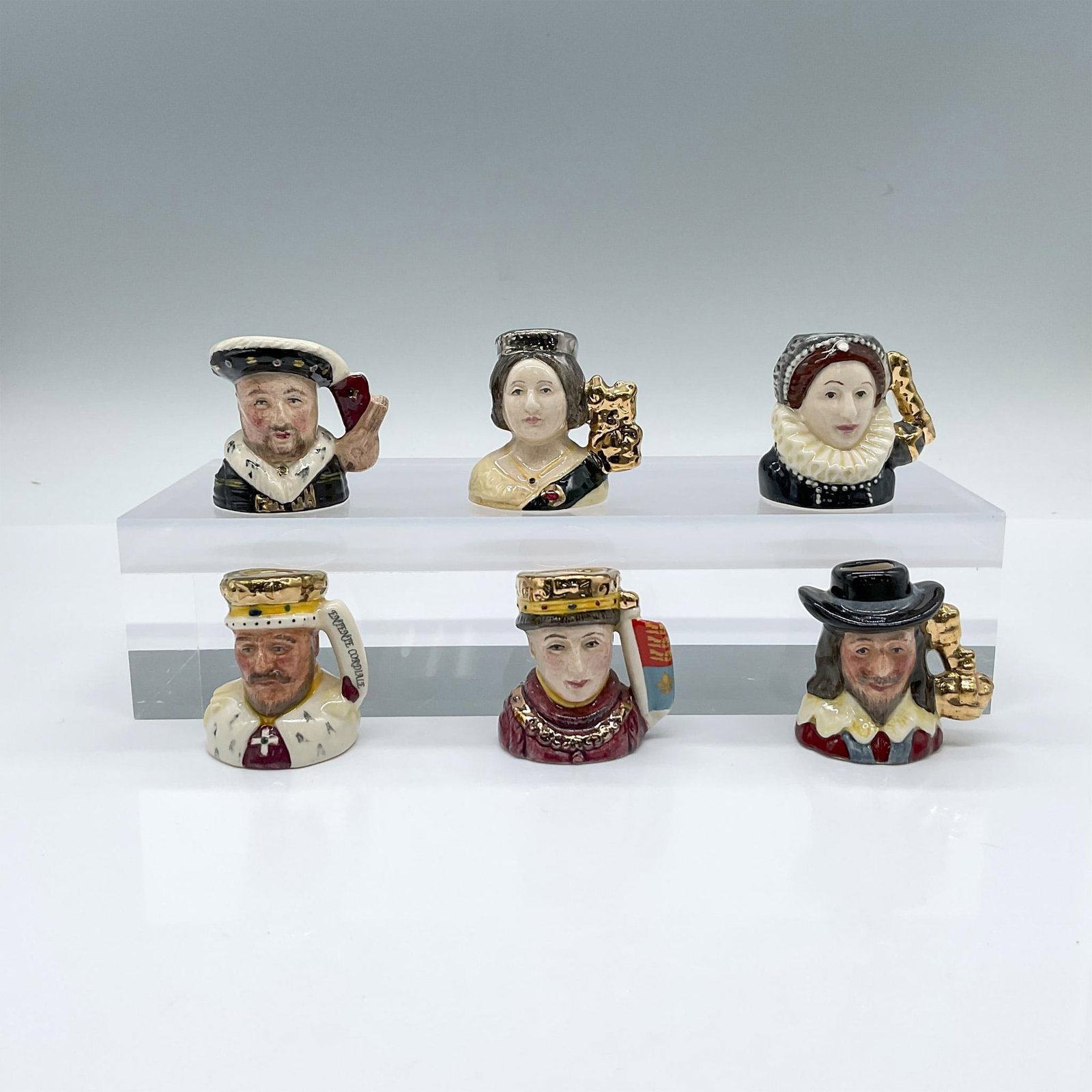 6pc Royal Doulton Tiny Character Jugs, Kings & Queens Realm (1 of 3)