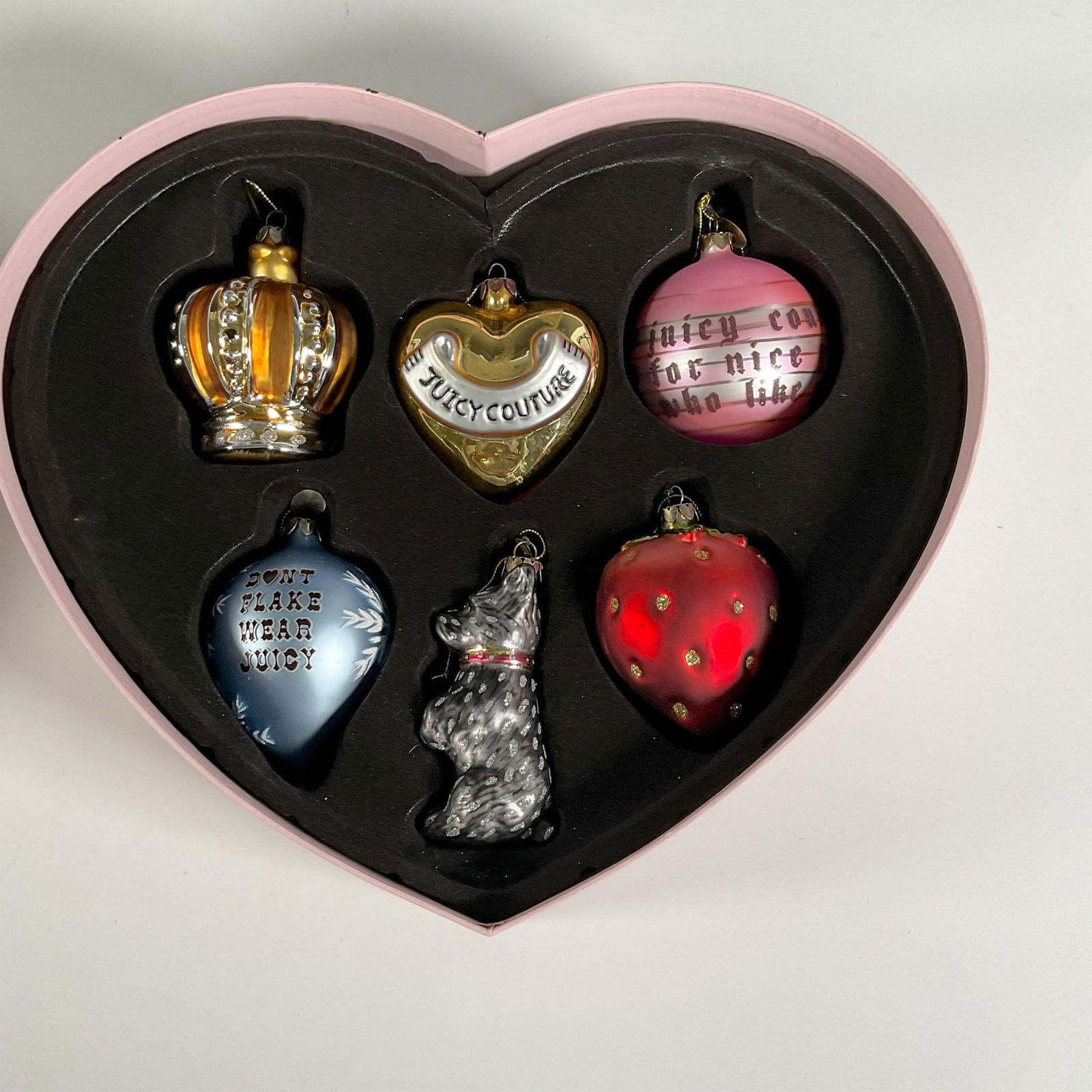 6pc Juicy Couture Christmas Ornament Set w/Heart Shaped Box (1 of 8)